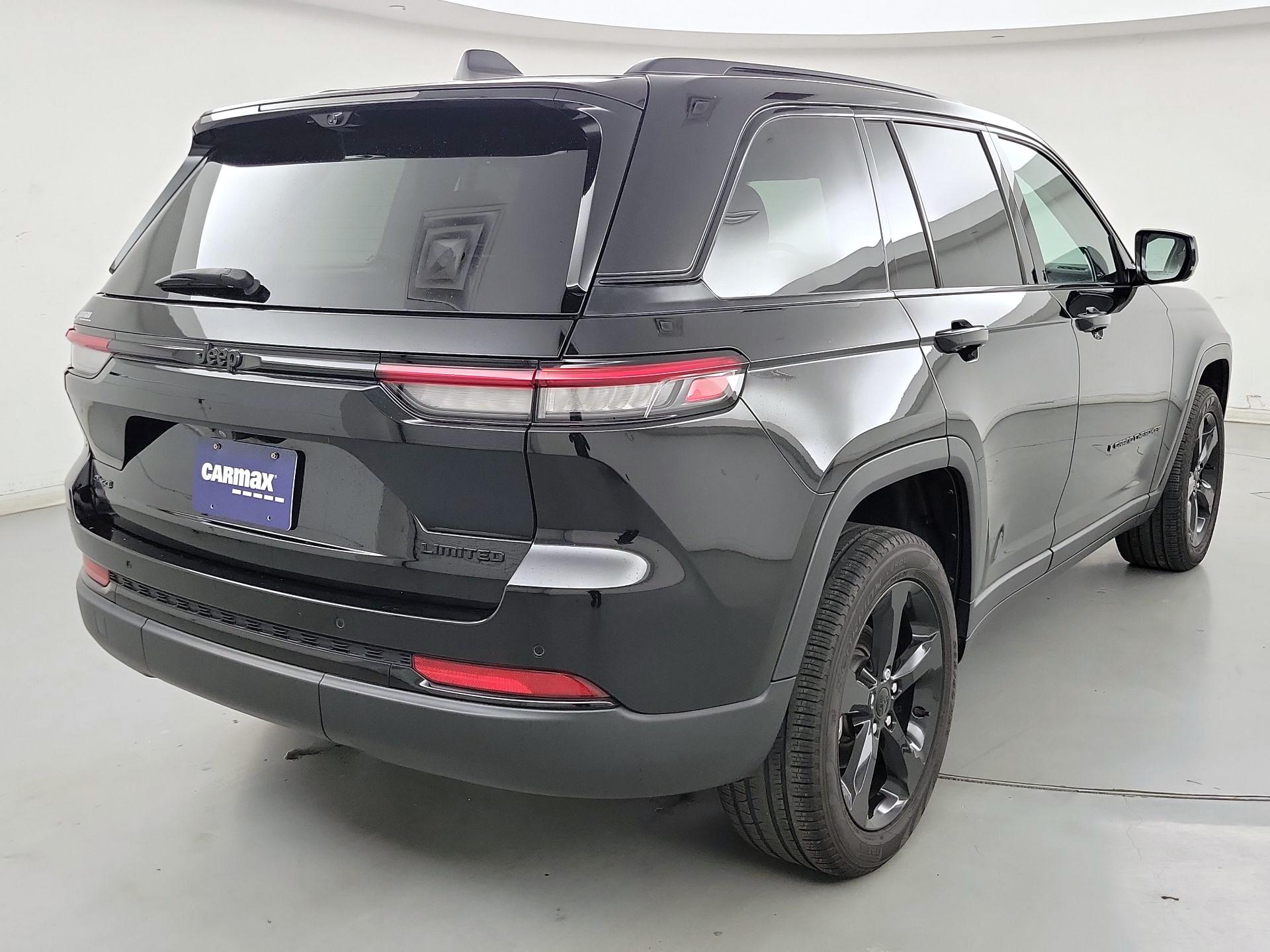 Thumbnail: 2023 Jeep Grand Cherokee - 5