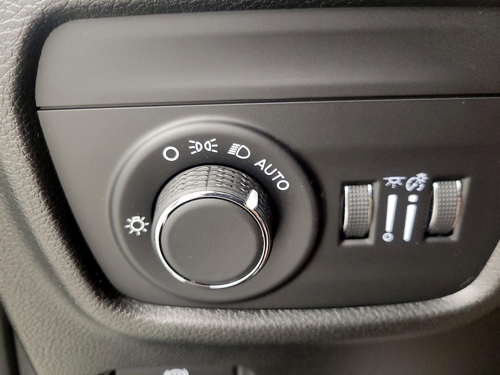 2023 Jeep Grand Cherokee Altitude - Photo 14