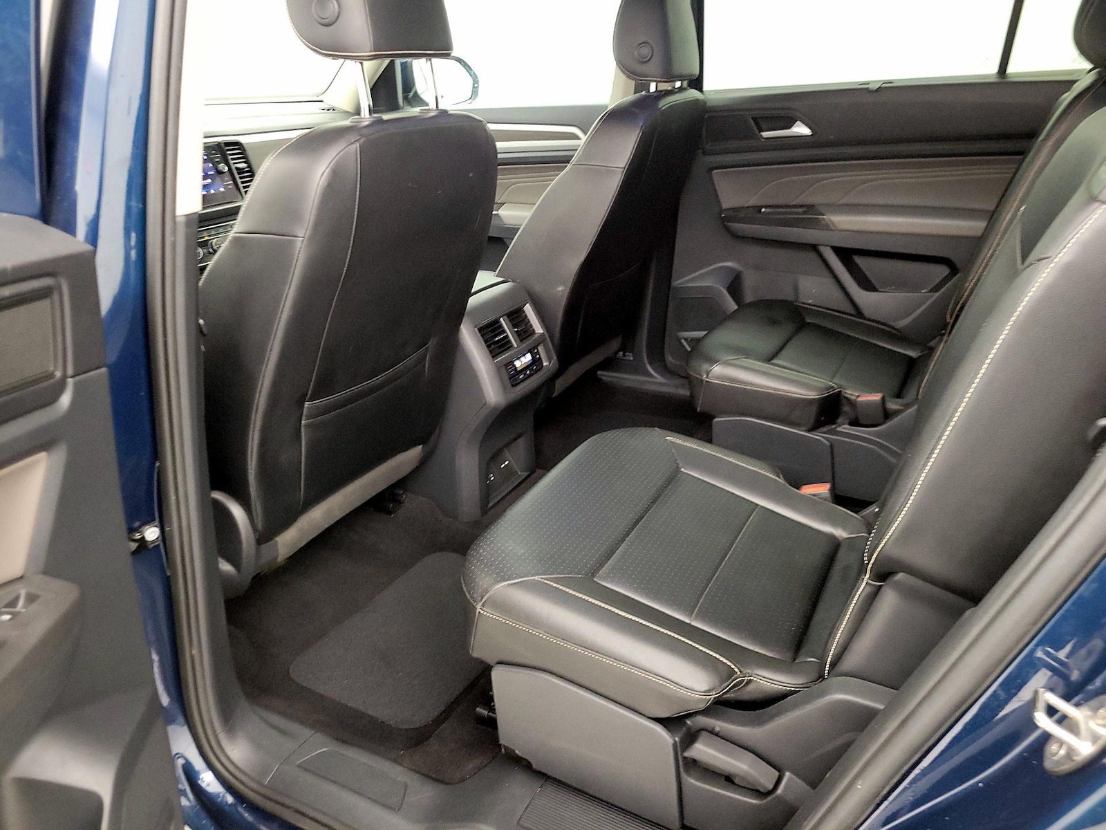 2022 Volkswagen Atlas SE w/Tech - Photo 20