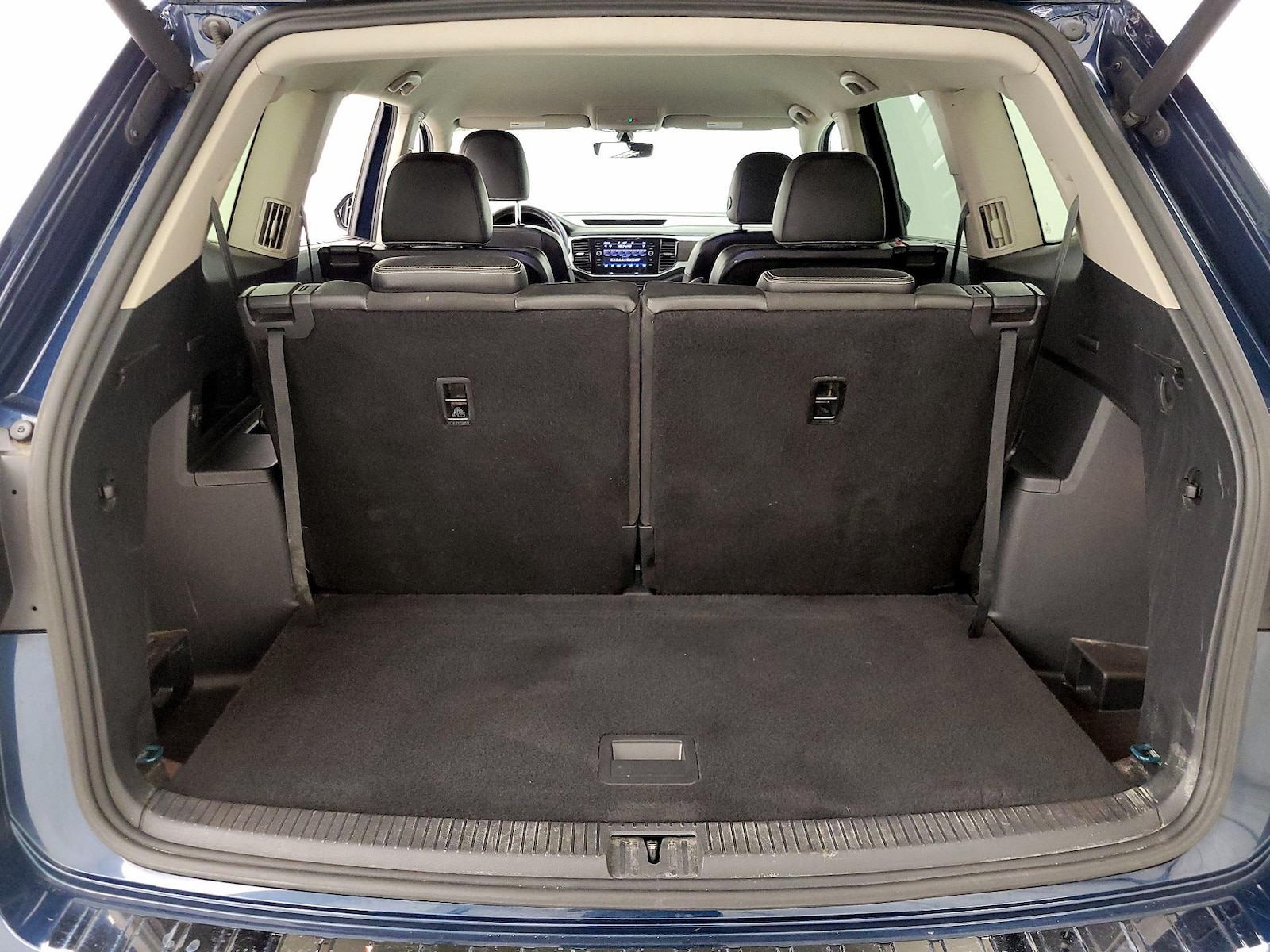2022 Volkswagen Atlas SE w/Tech - Photo 22
