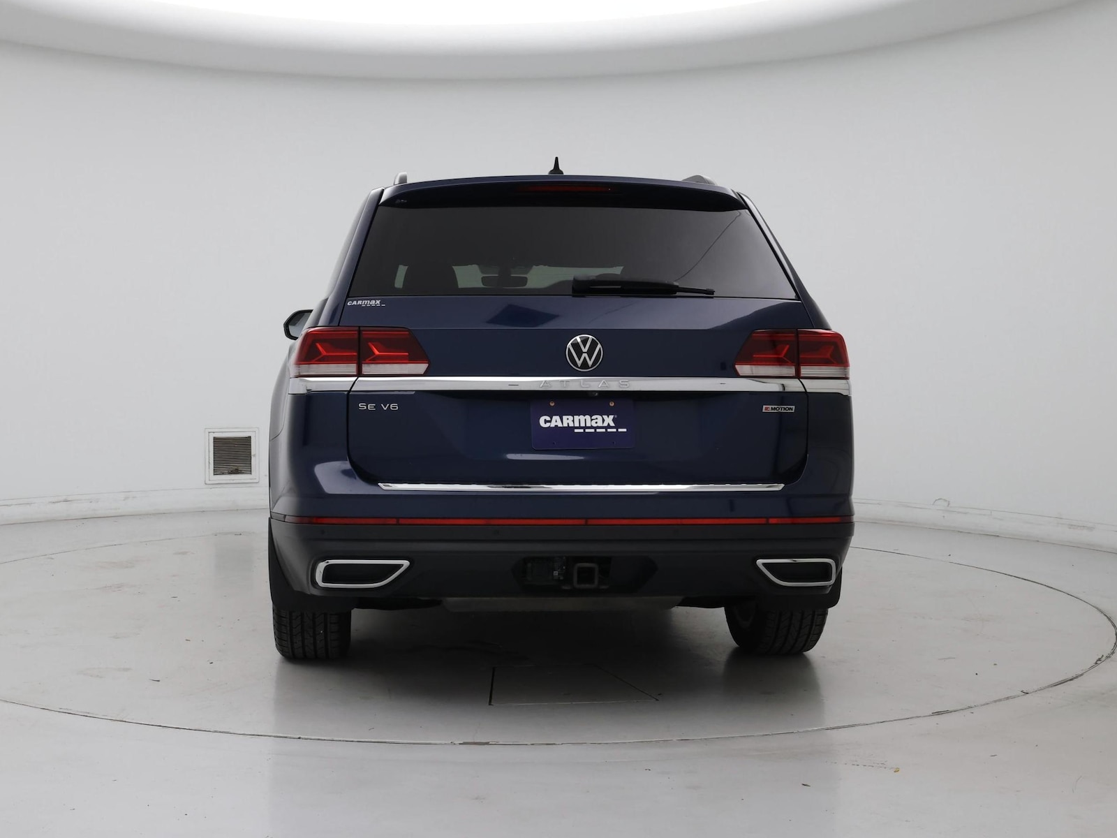 2022 Volkswagen Atlas SE w/Tech - Photo 7