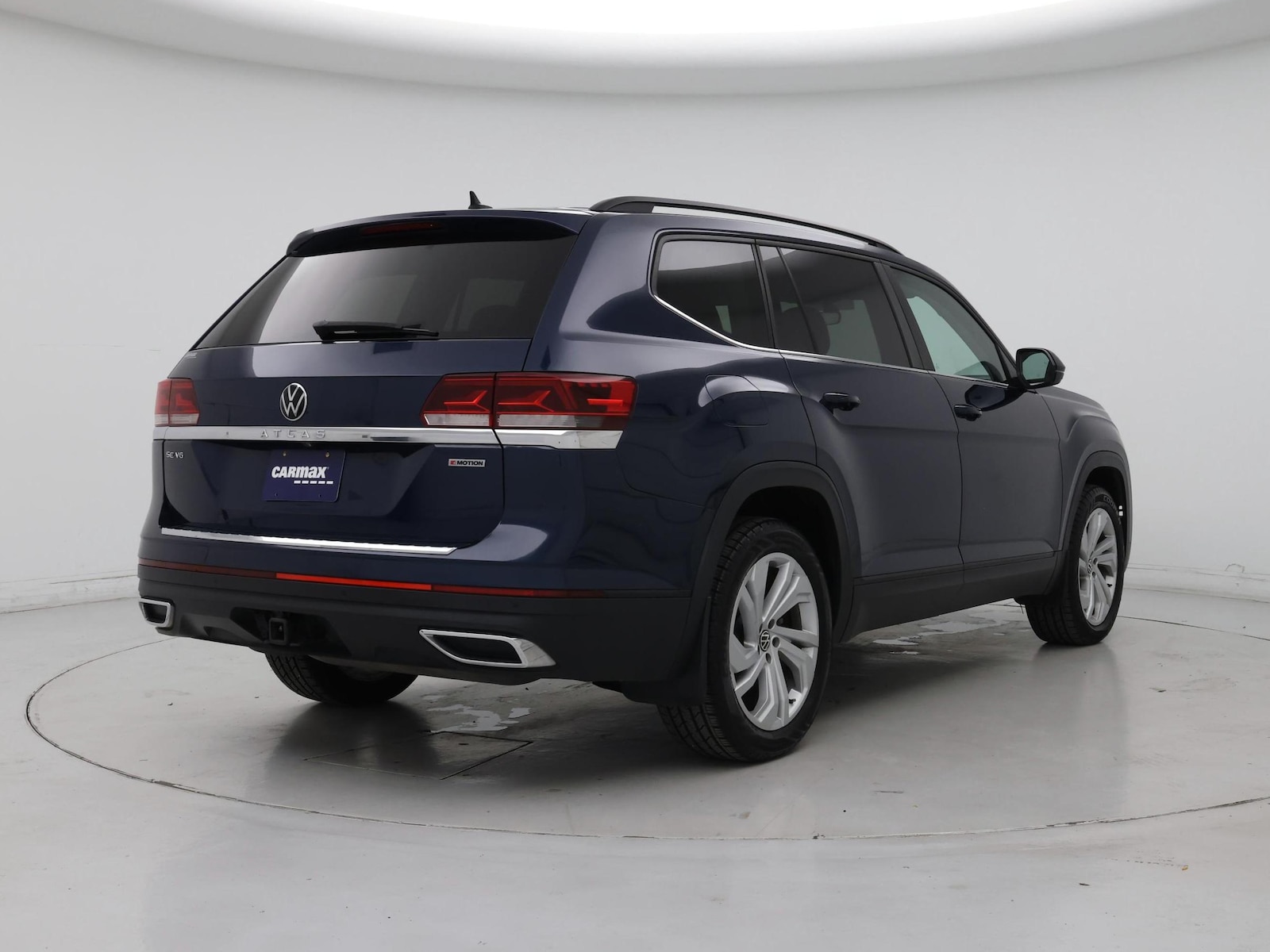 2022 Volkswagen Atlas SE w/Tech - Photo 9