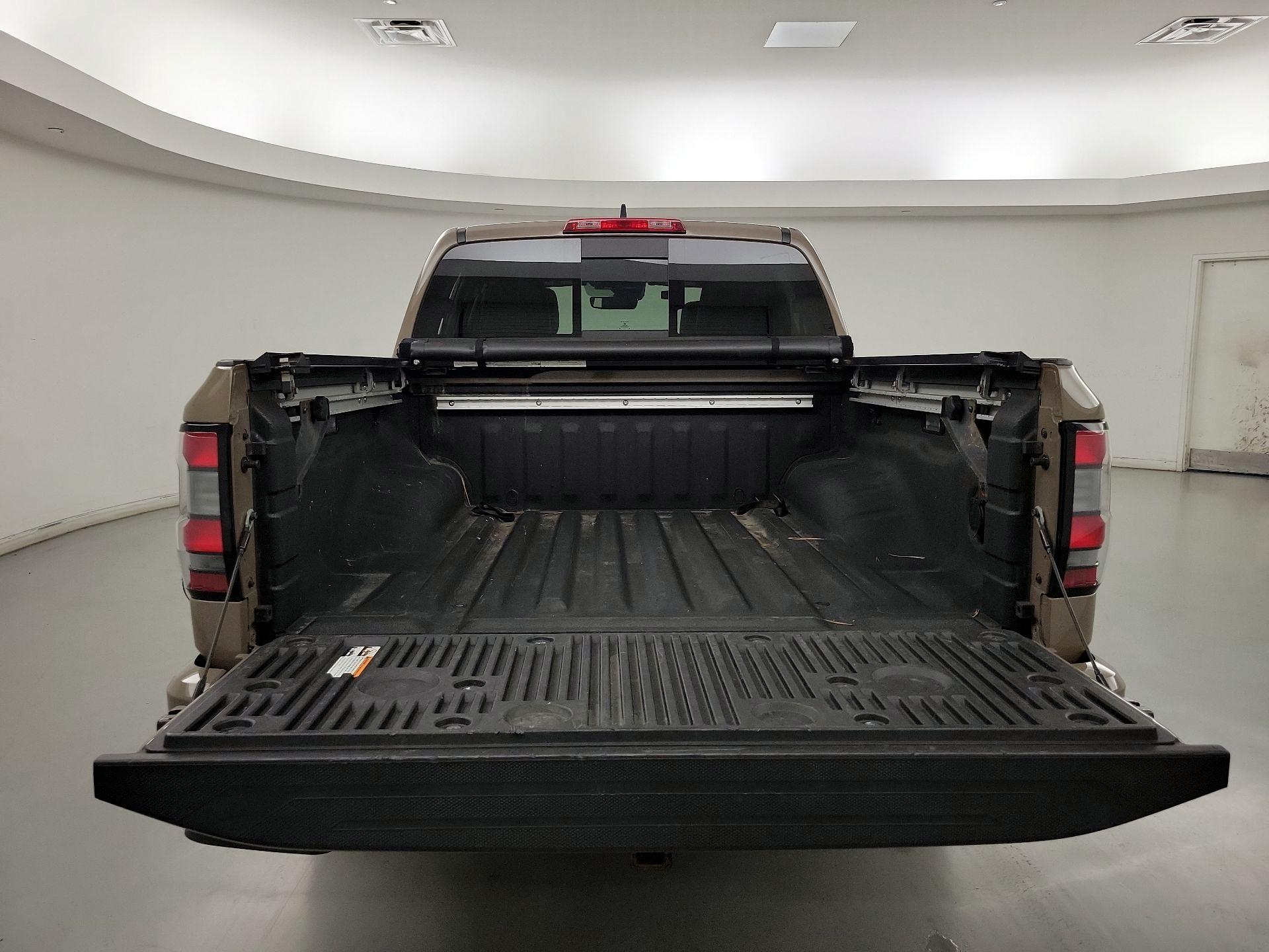 Thumbnail: 2023 Nissan Frontier - 20