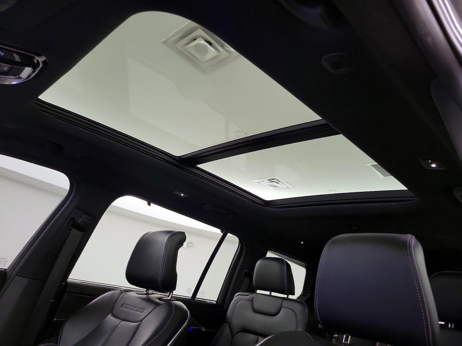 2023 Jeep Grand Cherokee L Overland - Photo 19