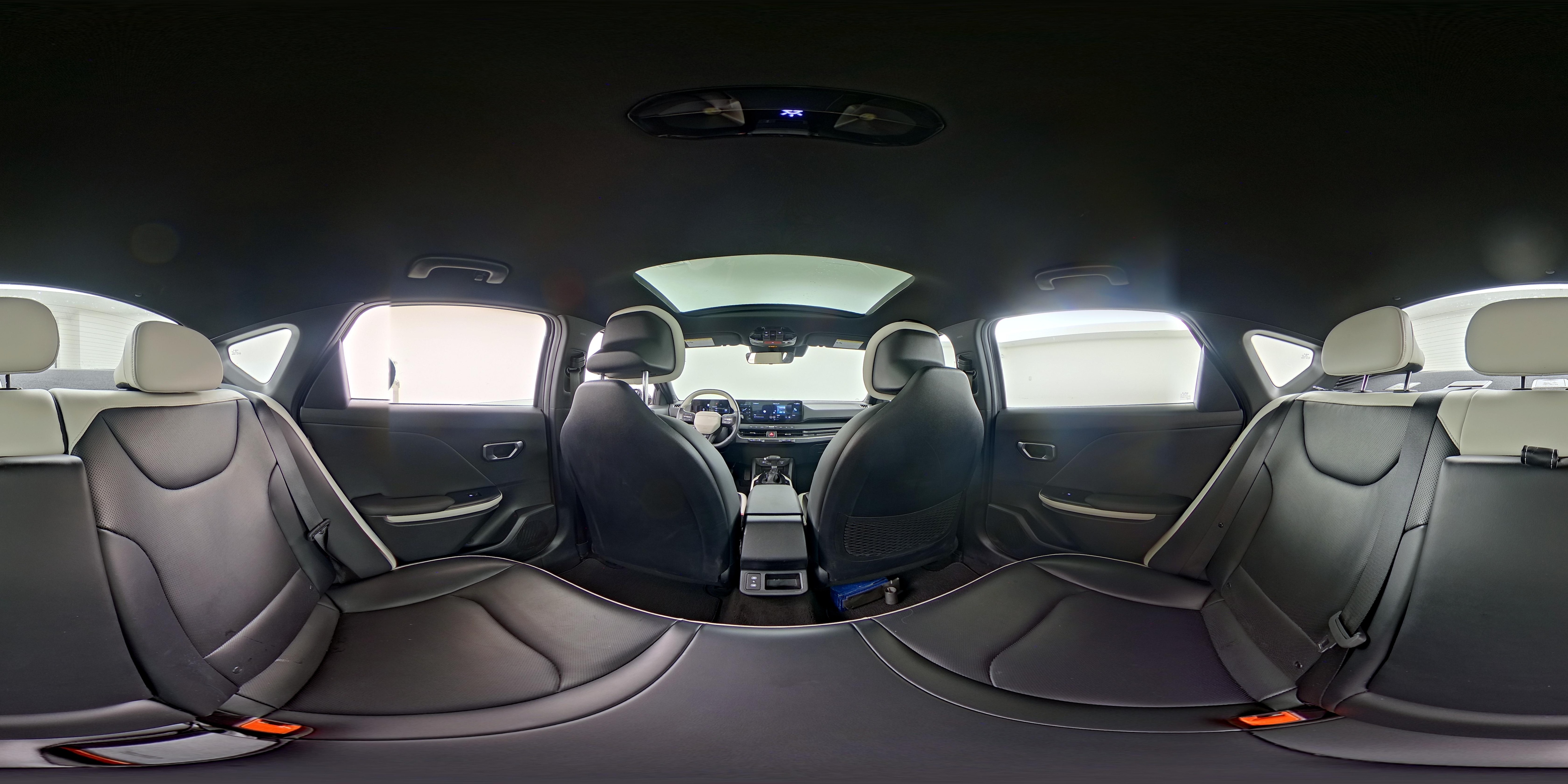 2025 Kia K4 GT-Line - Photo 28