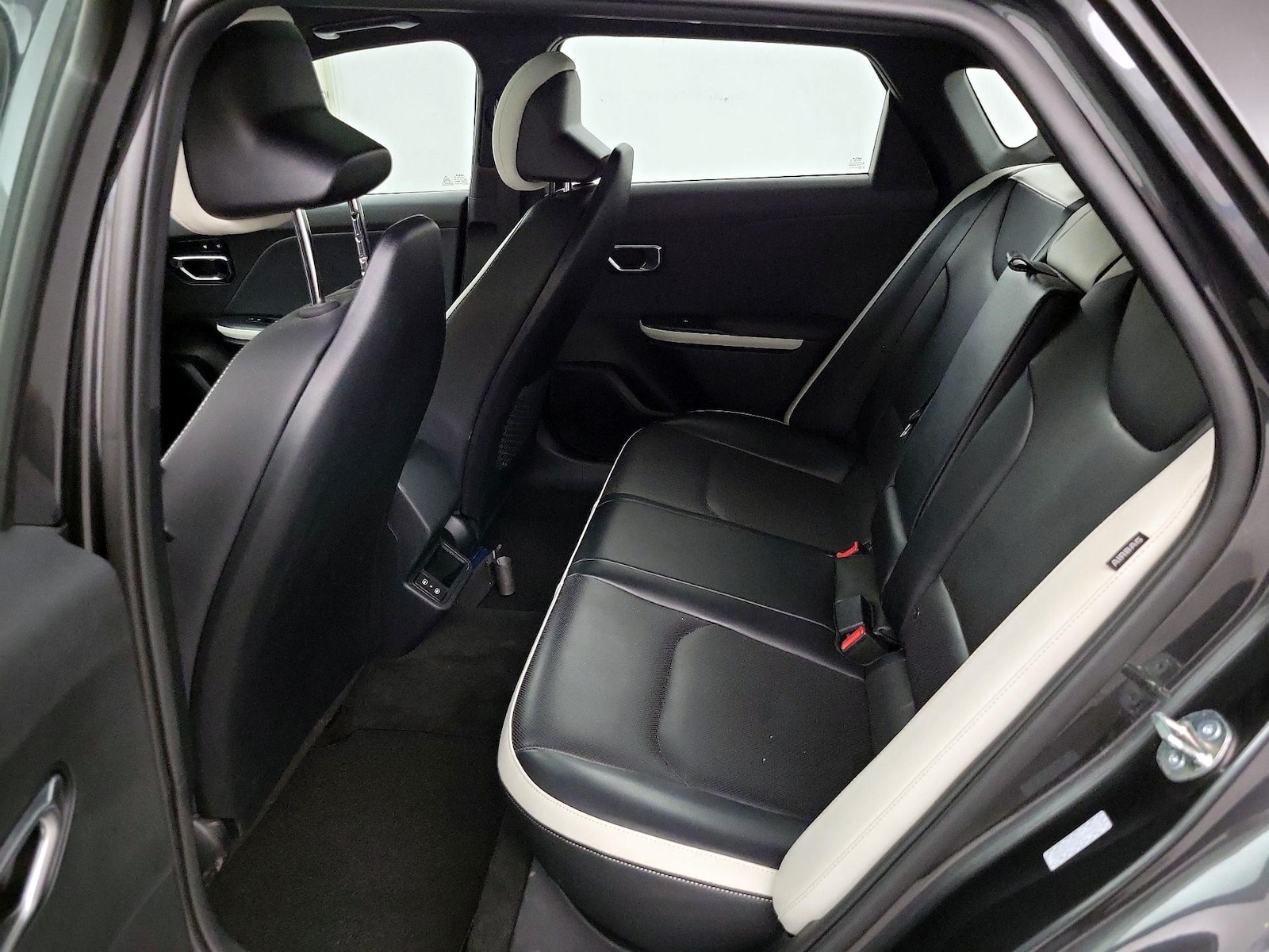2025 Kia K4 GT-Line - Photo 22