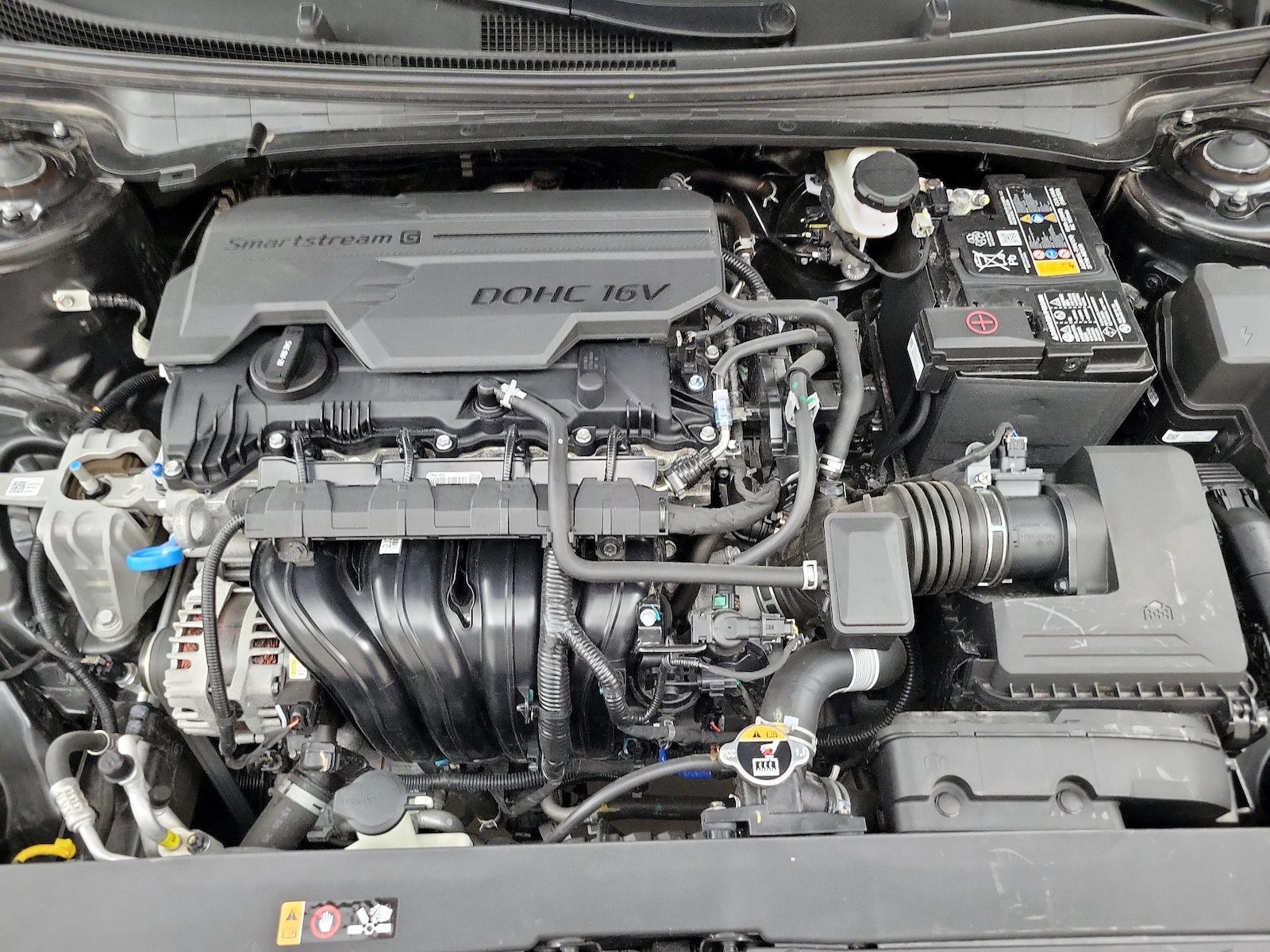 2025 Kia K4 GT-Line - Photo 24