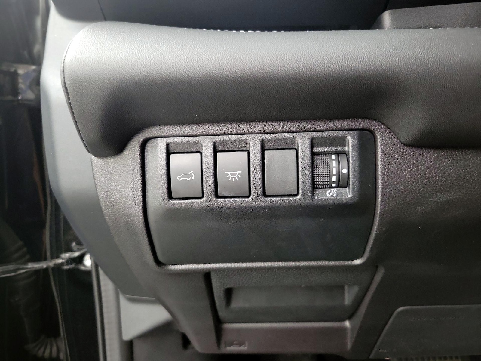 2023 Subaru Ascent Limited - Photo 12