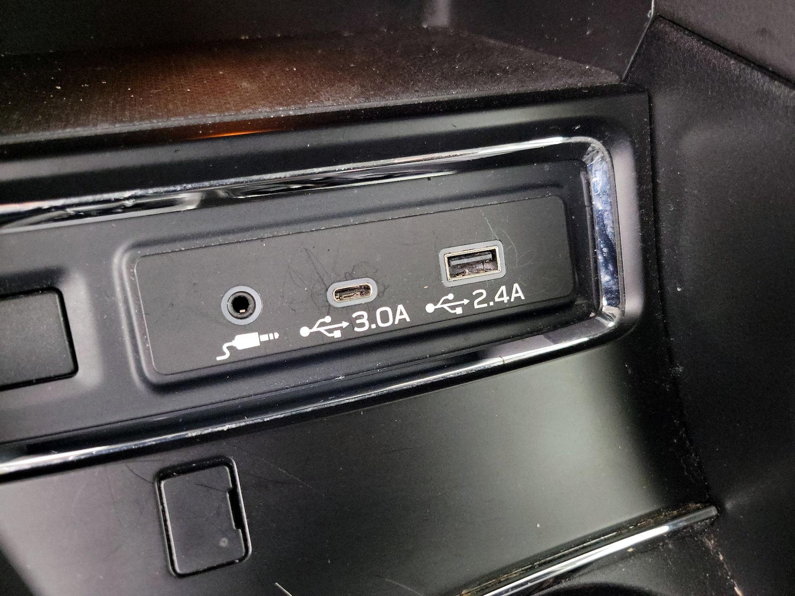 2023 Subaru Ascent Limited - Photo 17