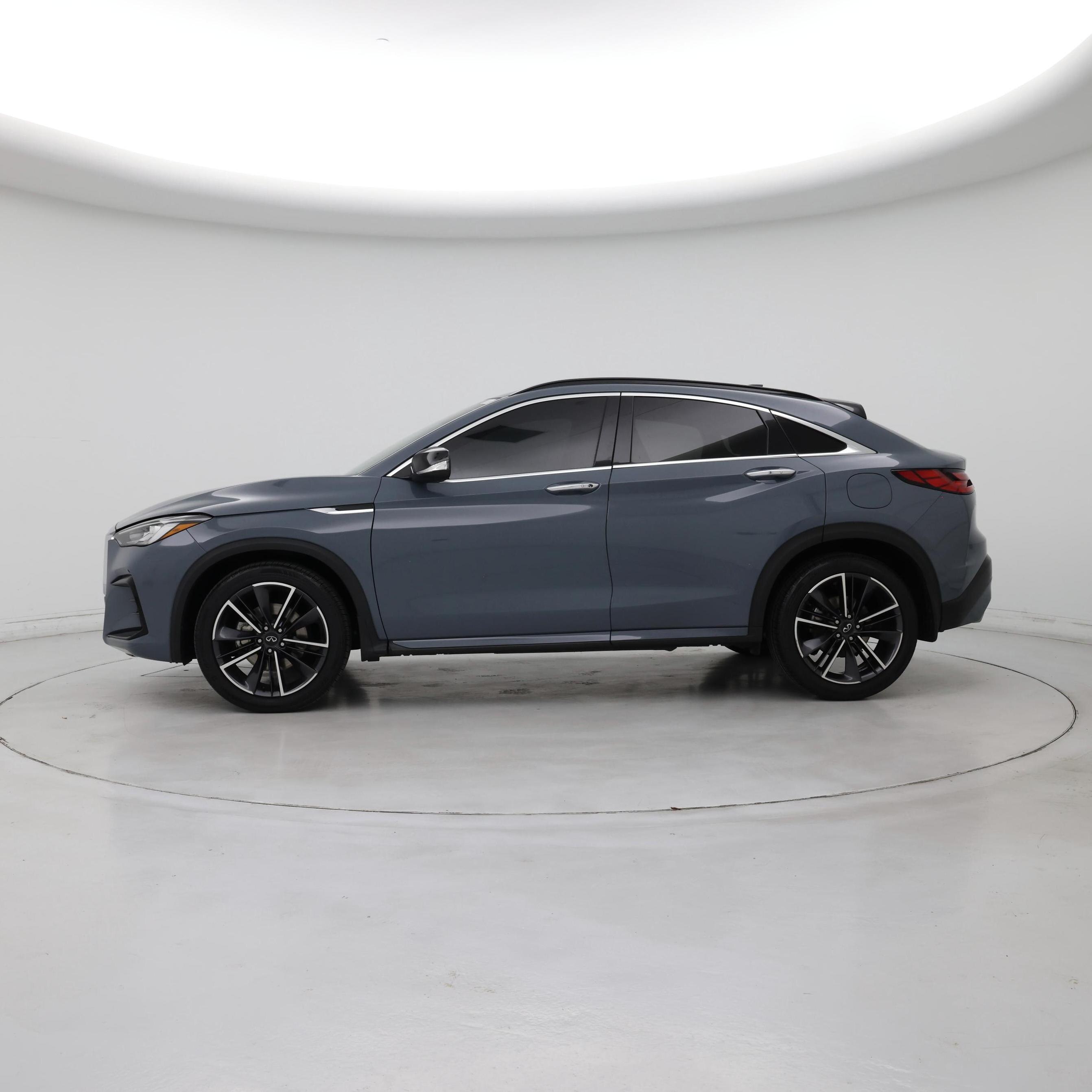 Thumbnail: 2023 INFINITI QX55 - 3