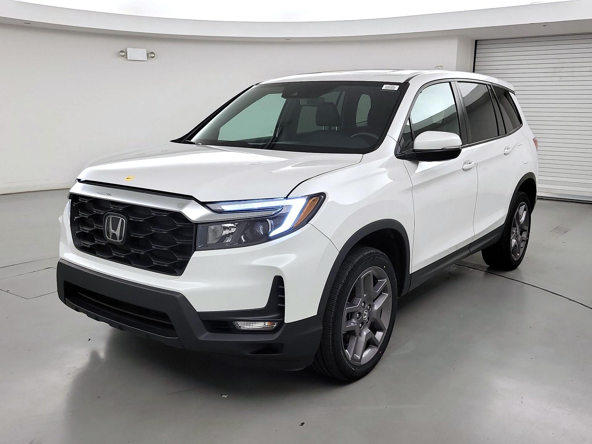 Thumbnail: 2023 Honda Passport - 3