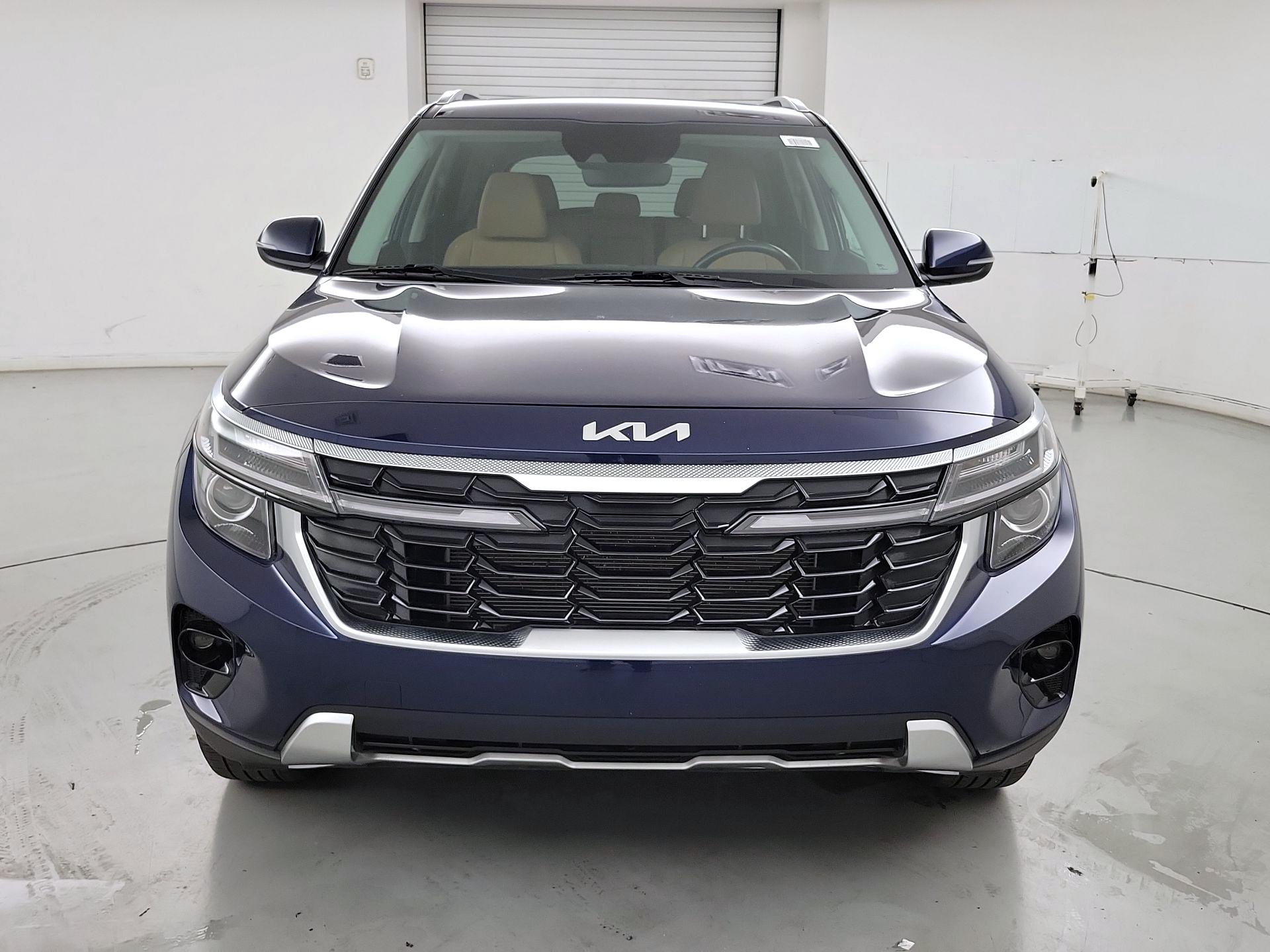 Thumbnail: 2024 Kia Seltos - 2