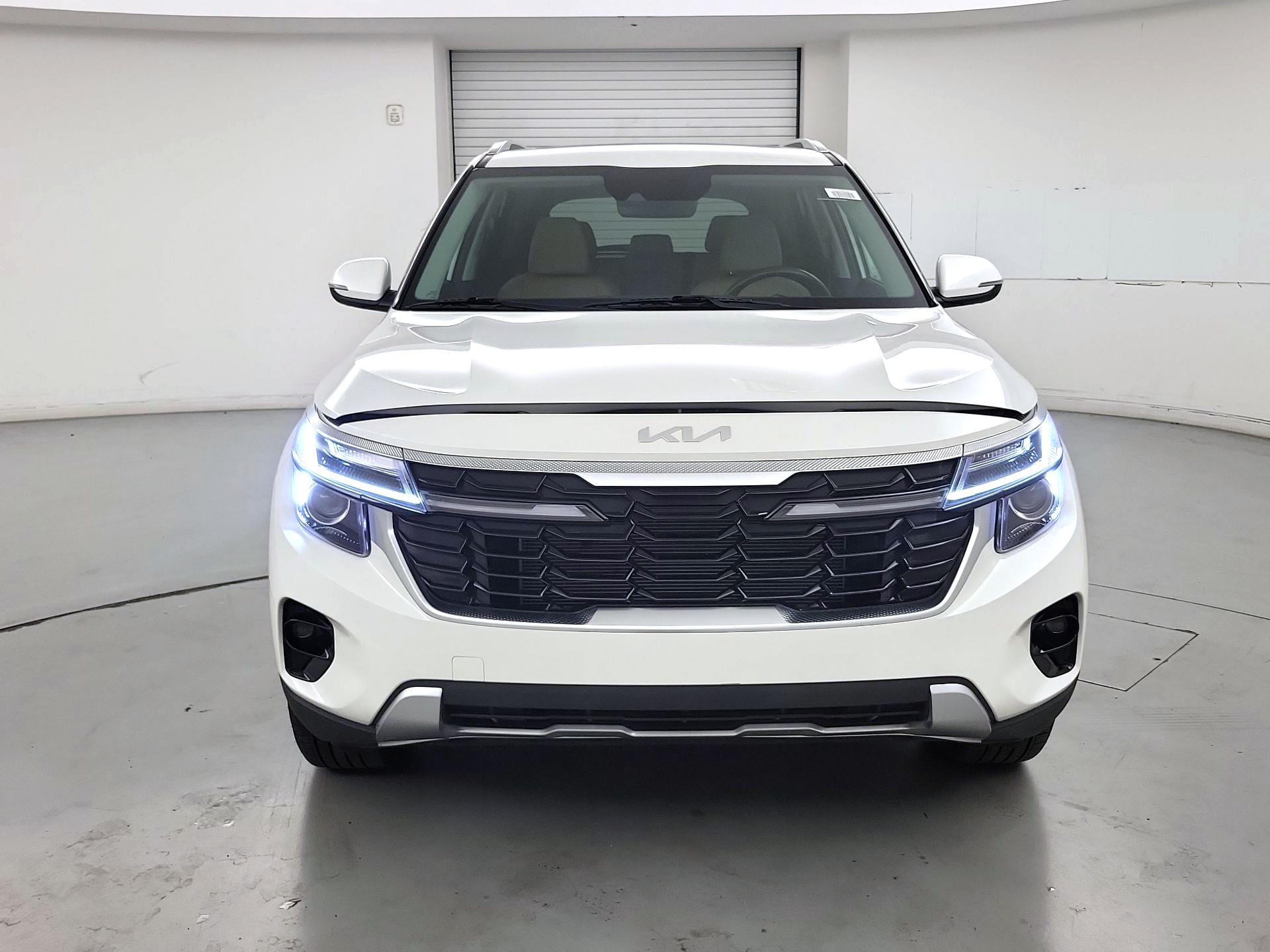 Thumbnail: 2024 Kia Seltos - 2