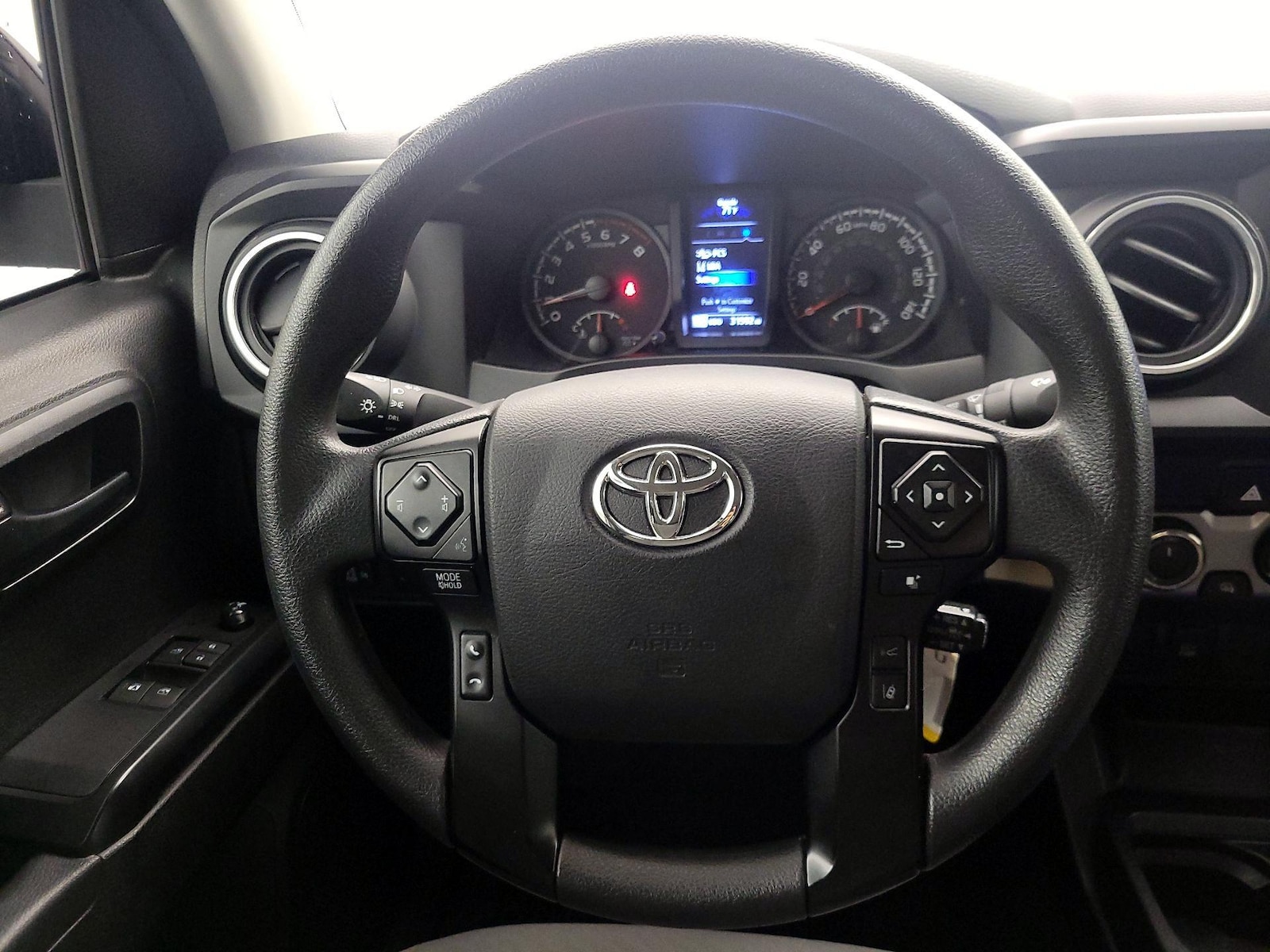 2022 Toyota Tacoma SR - Photo 11