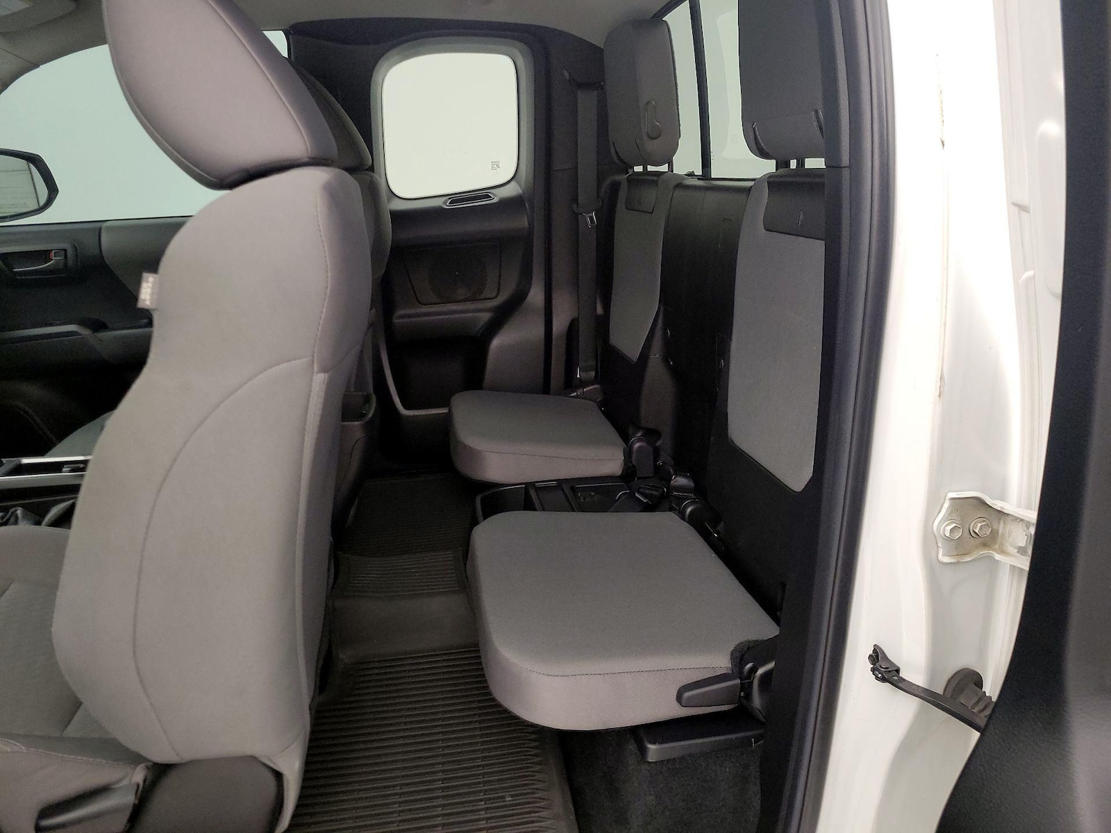 2022 Toyota Tacoma SR - Photo 20