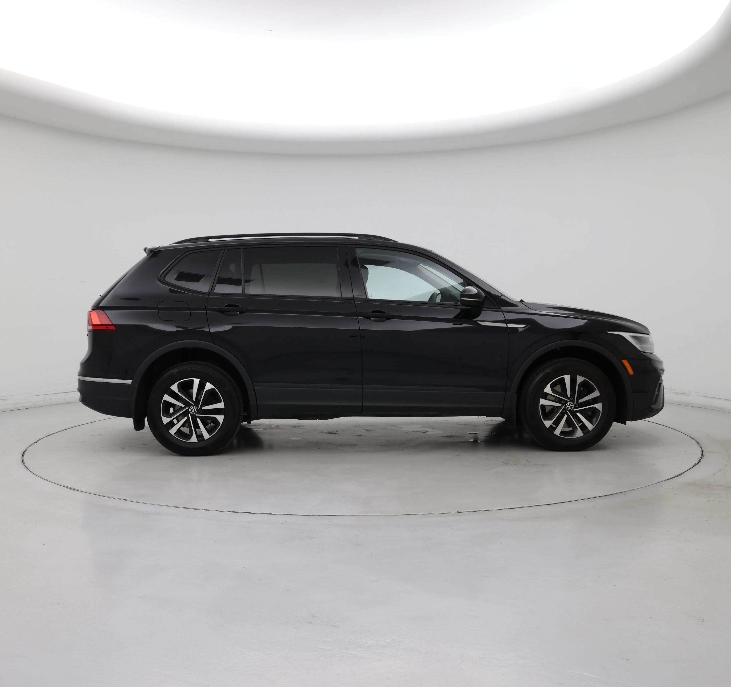 Thumbnail: 2022 Volkswagen Tiguan - 7