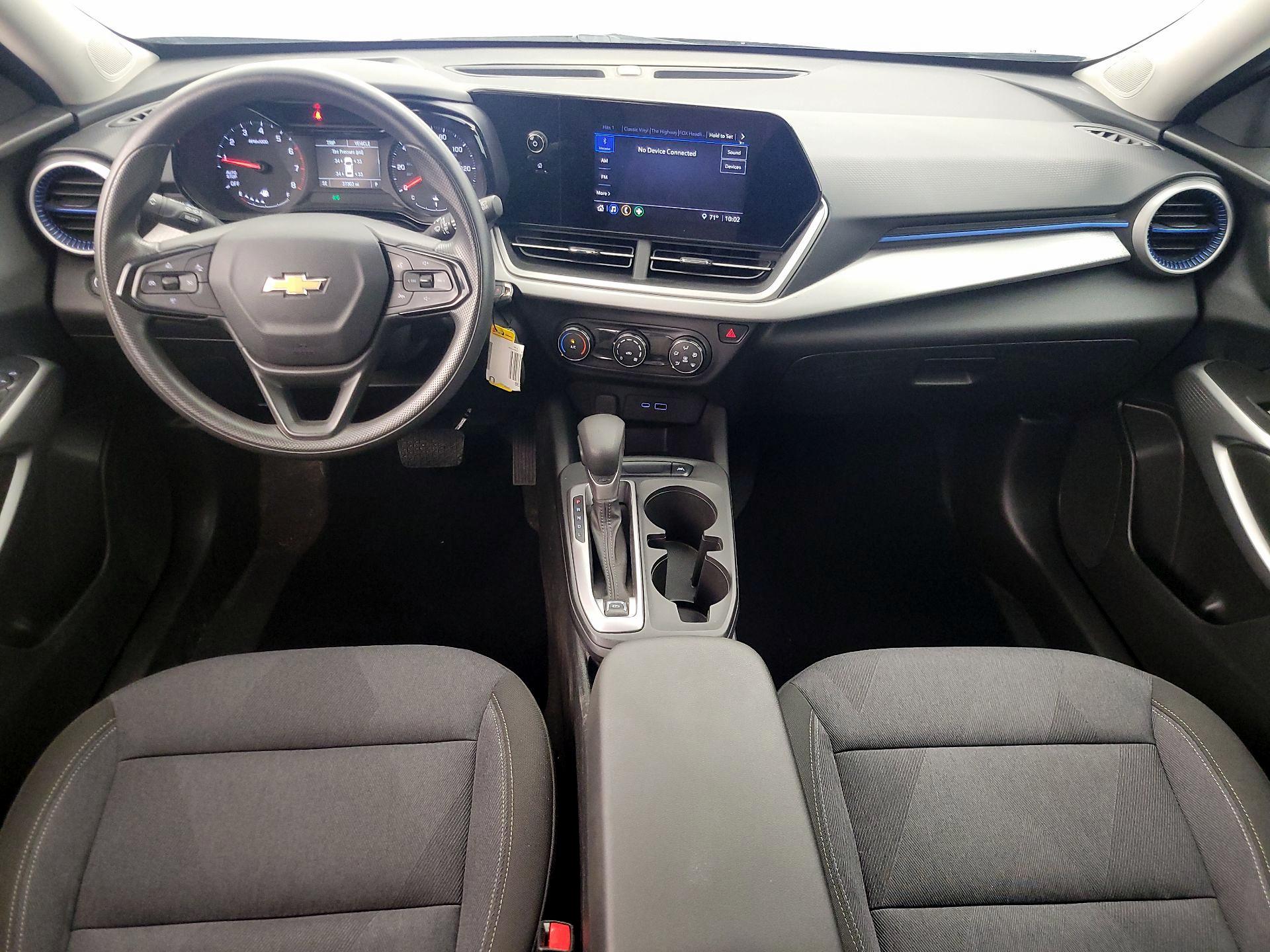 Thumbnail: 2024 Chevrolet Trax - 9
