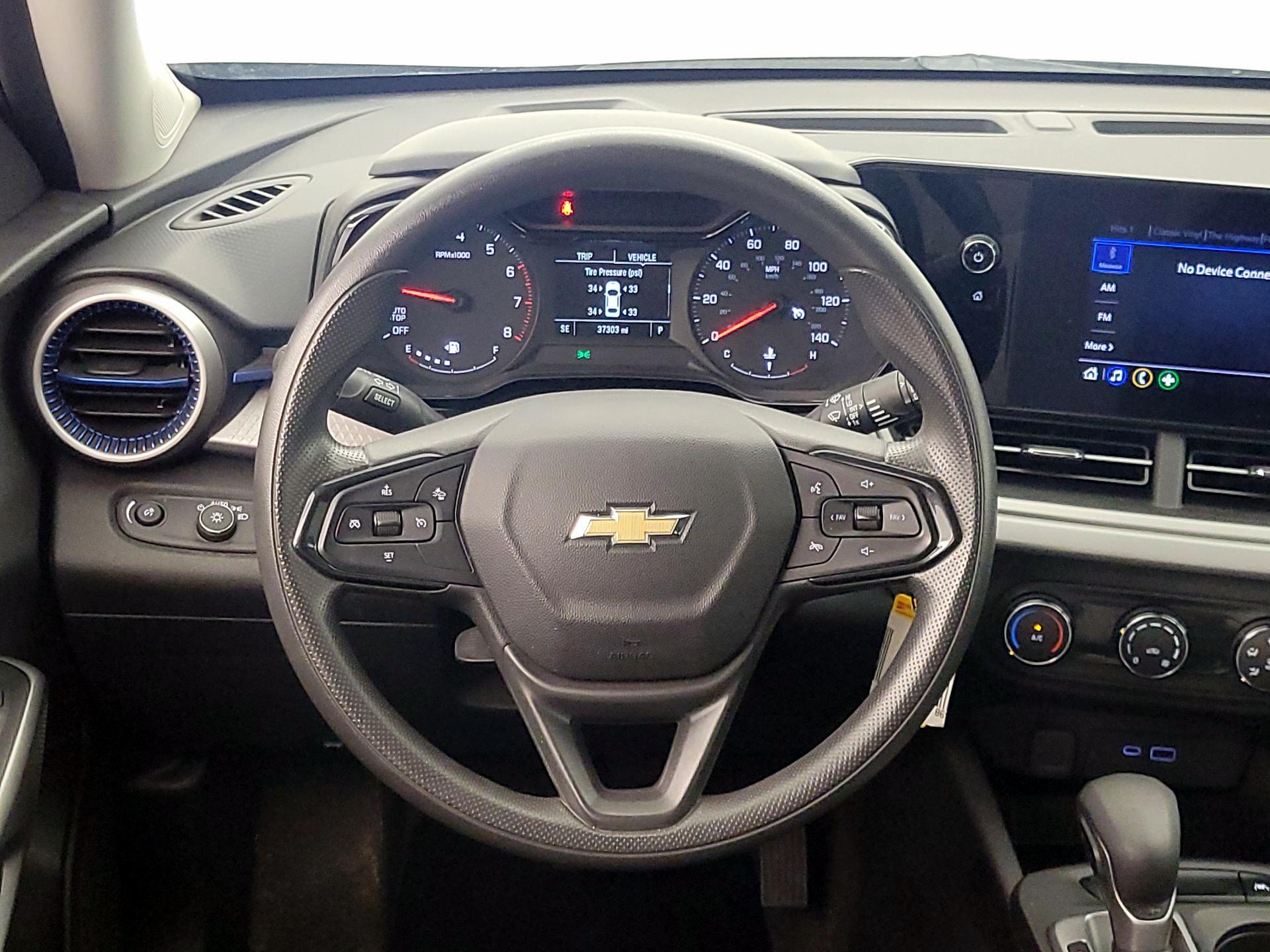 Thumbnail: 2024 Chevrolet Trax - 10