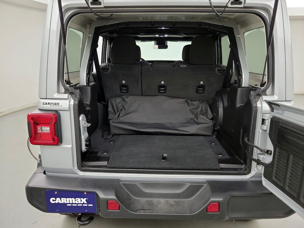 Trunk/Cargo (Seats Up)