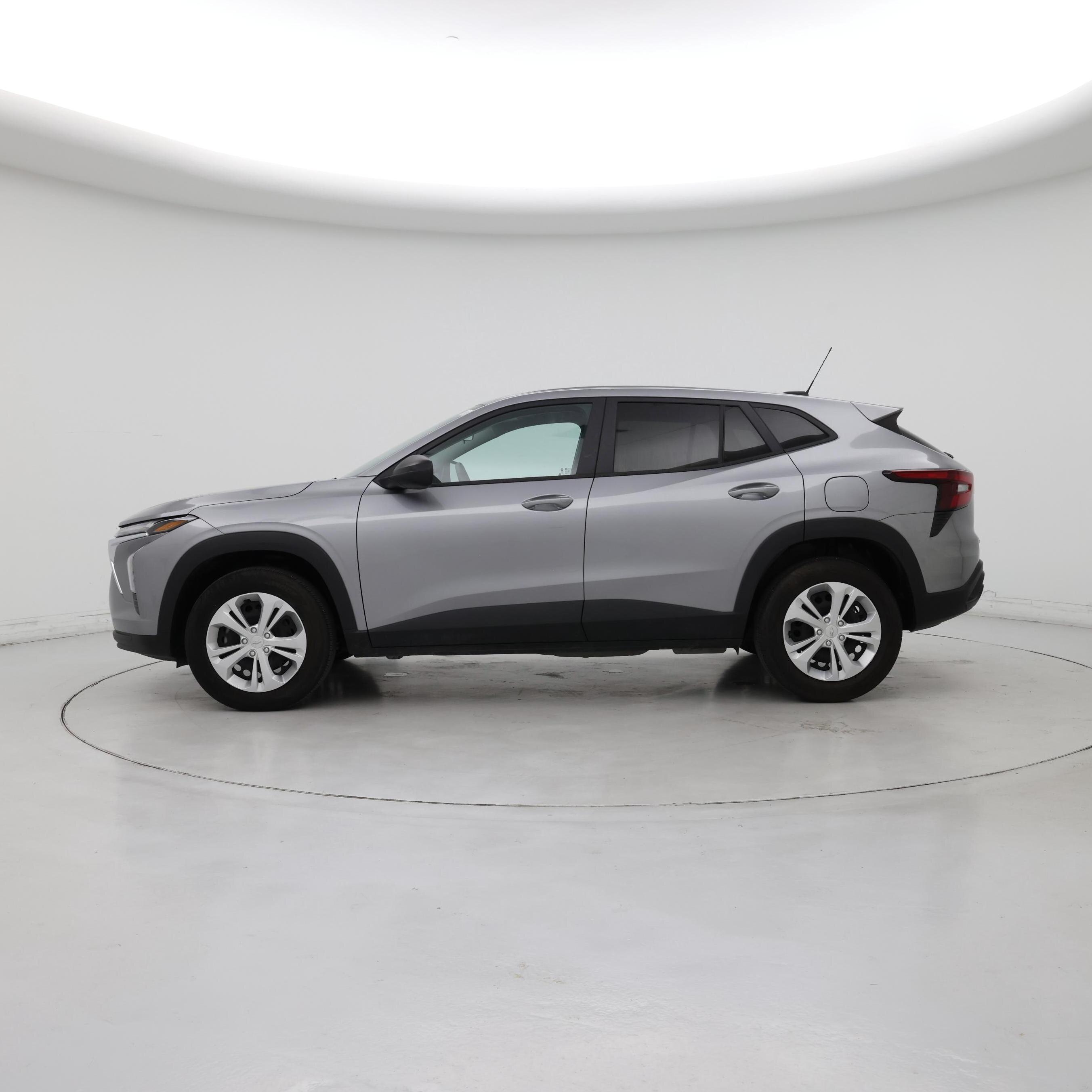 Thumbnail: 2025 Chevrolet Trax - 3