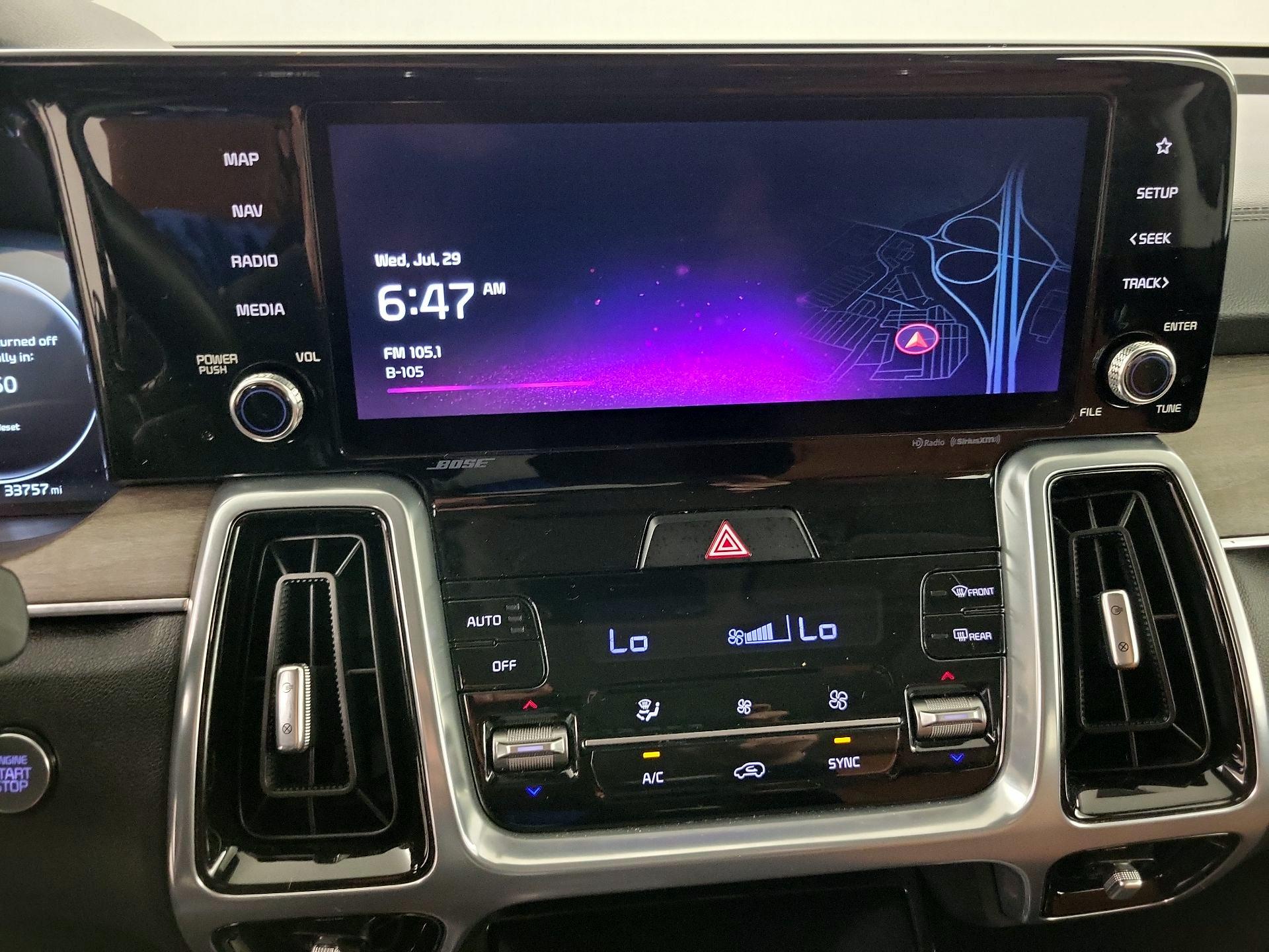 Thumbnail: 2023 Kia Sorento - 14