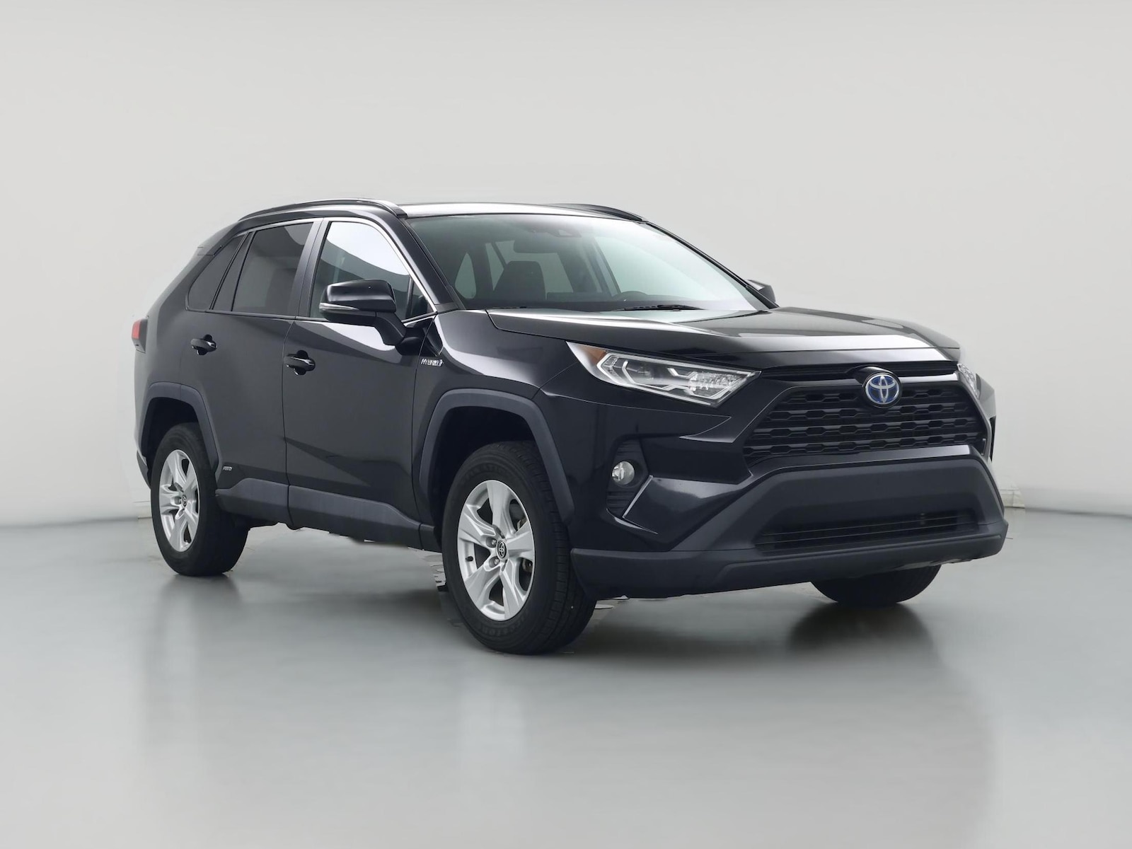 2021 Toyota RAV4 XLE - Photo 1