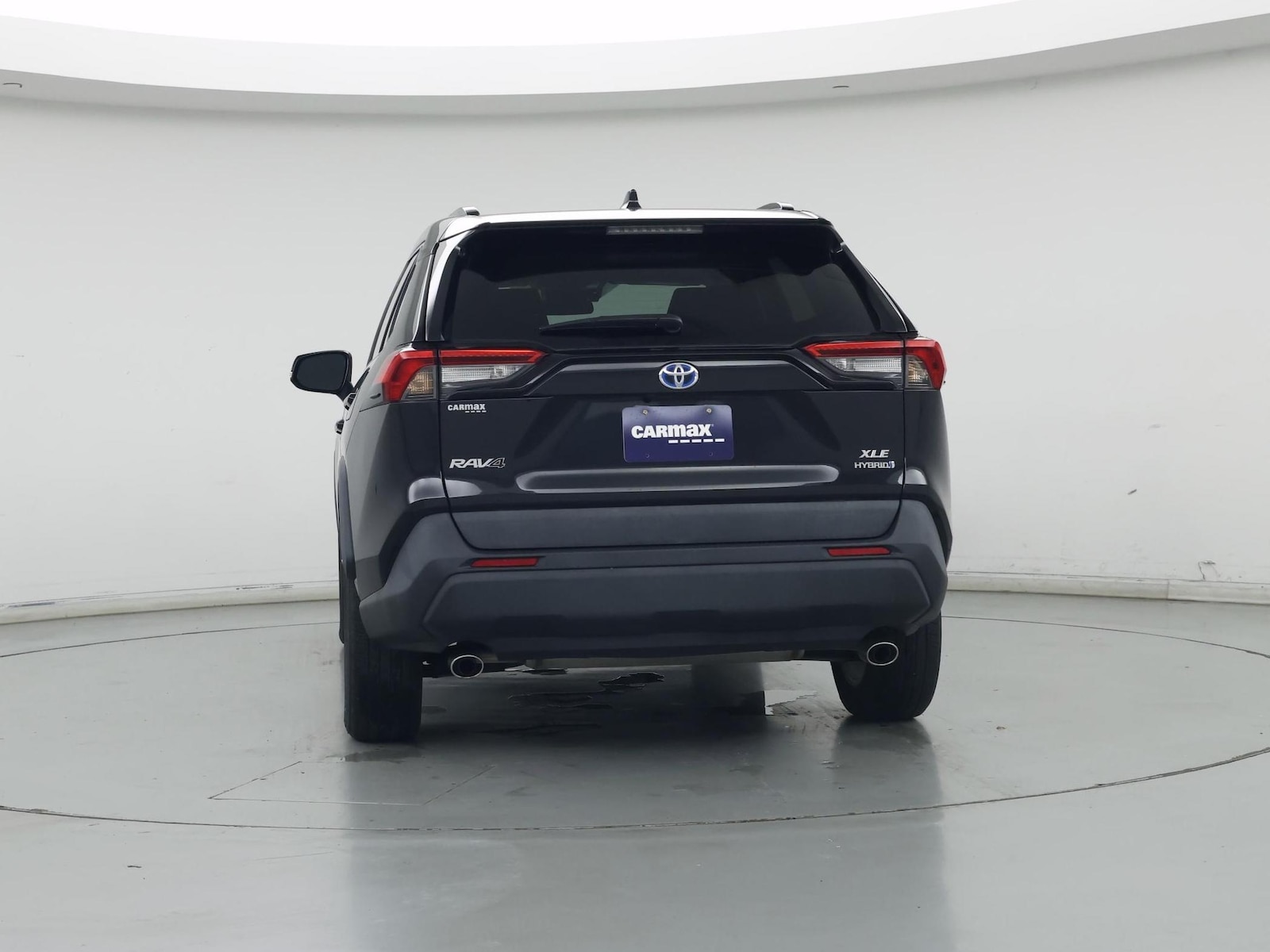 2021 Toyota RAV4 XLE - Photo 7