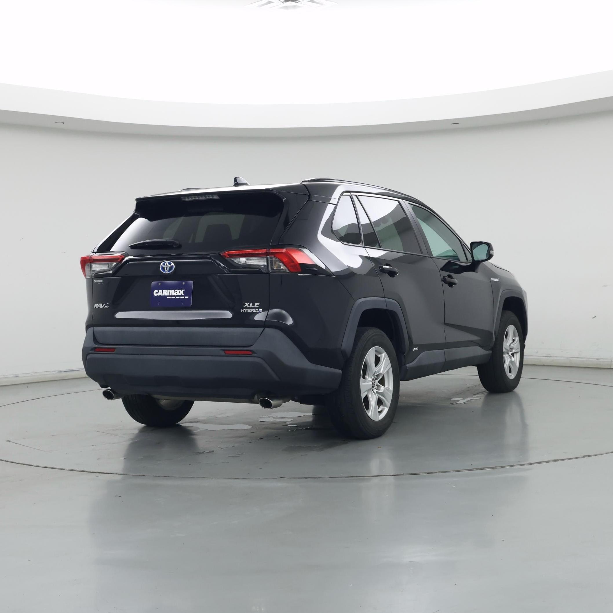 Thumbnail: 2021 Toyota RAV4 - 8