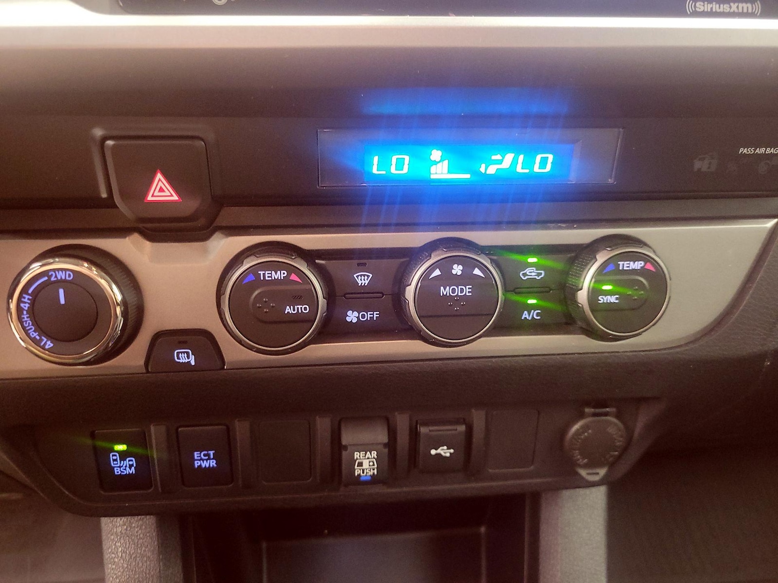 2023 Toyota Tacoma SR5 - Photo 17
