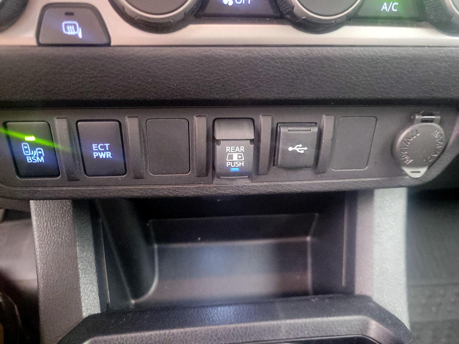 2023 Toyota Tacoma SR5 - Photo 19