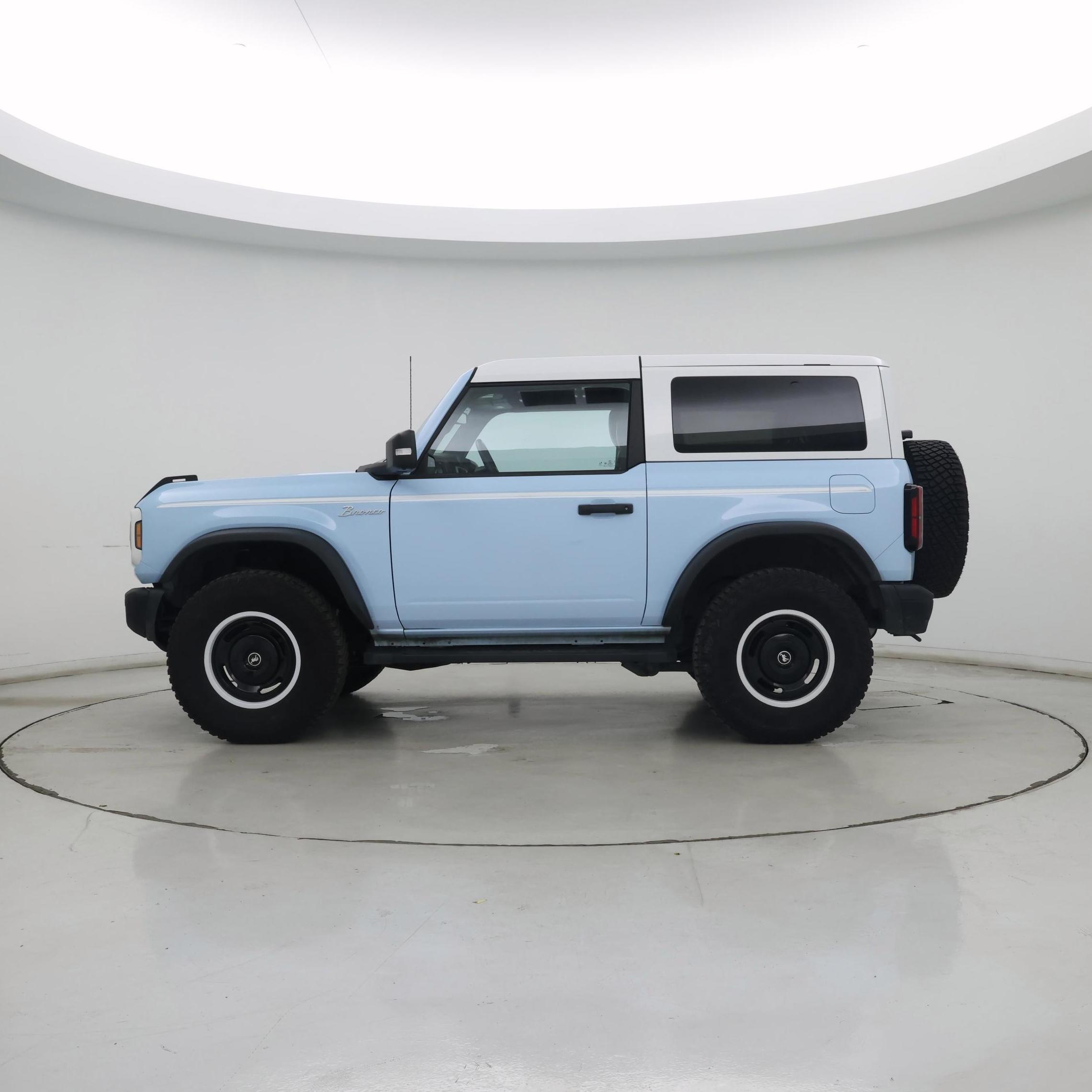 Thumbnail: 2024 Ford Bronco - 3