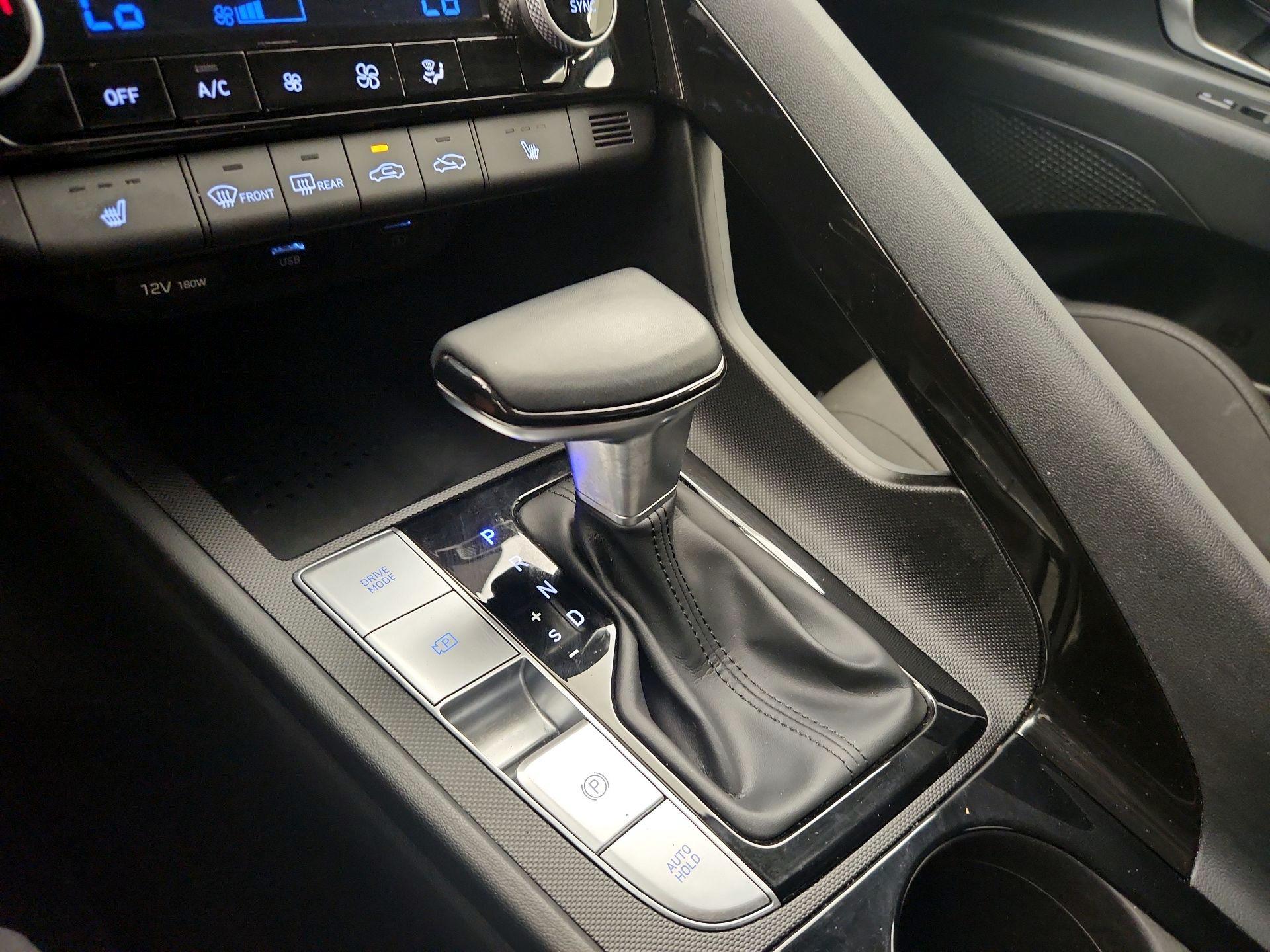 Thumbnail: 2023 Hyundai Elantra - 17