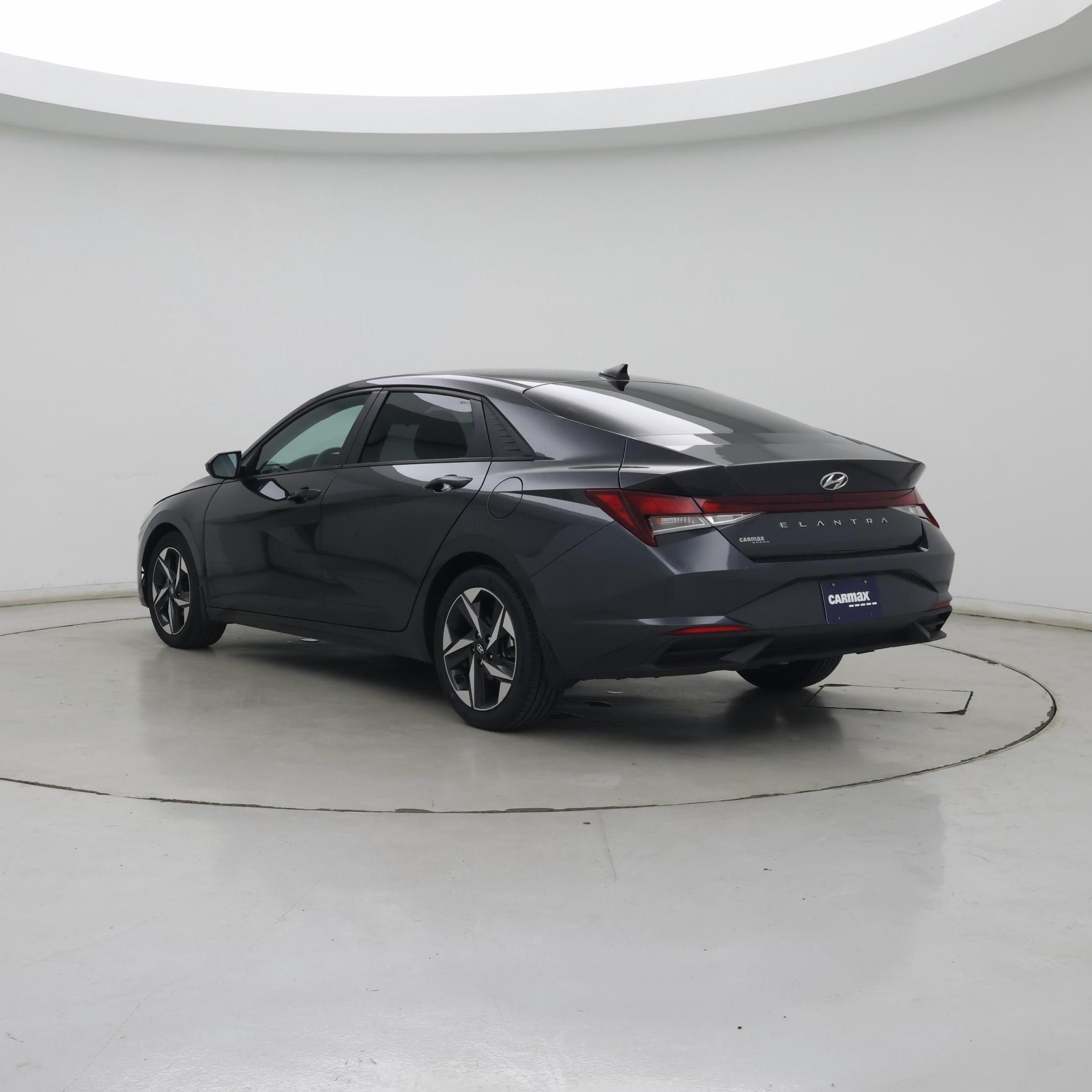 Thumbnail: 2023 Hyundai Elantra - 2