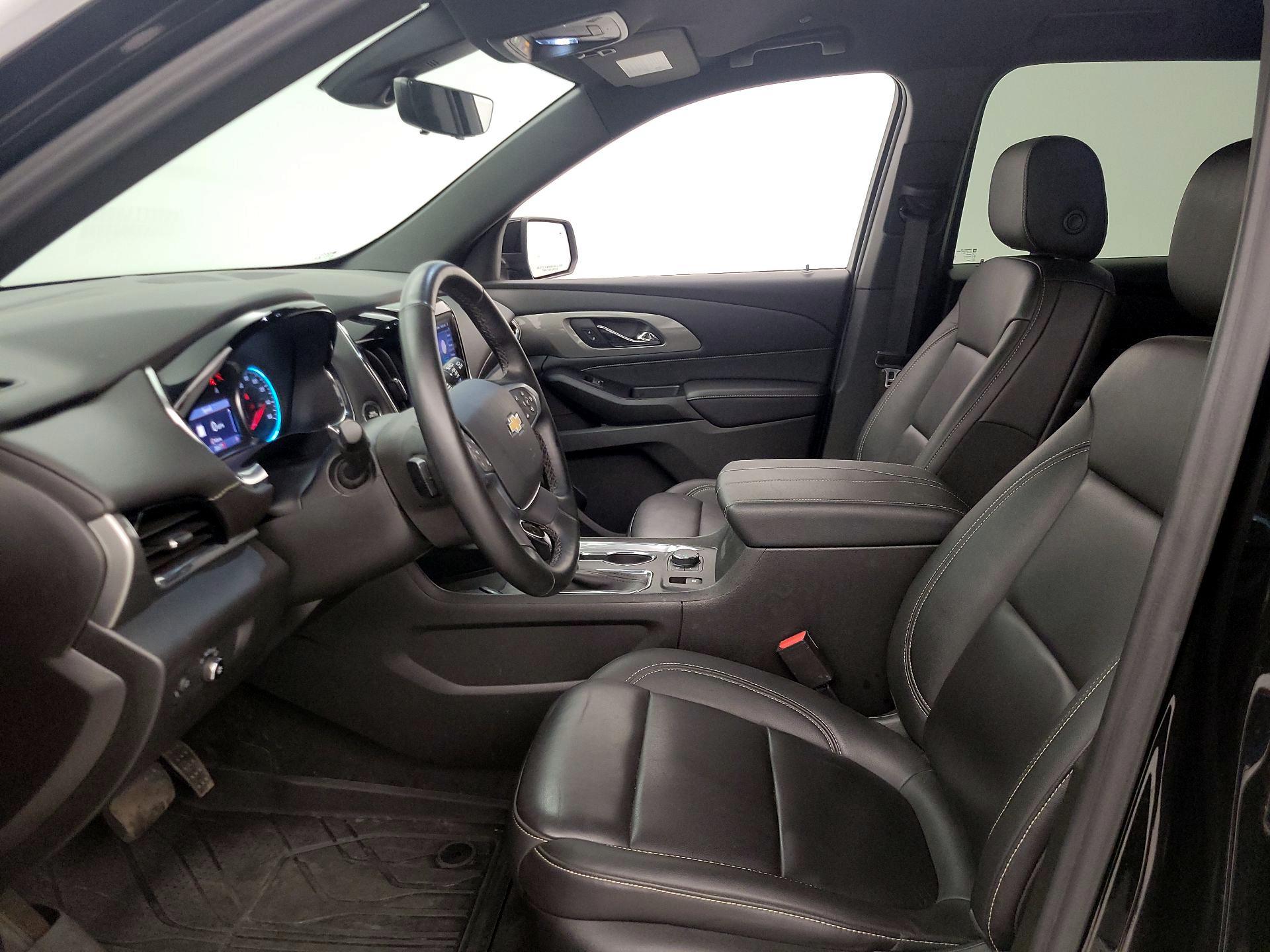 Thumbnail: 2023 Chevrolet Traverse - 11