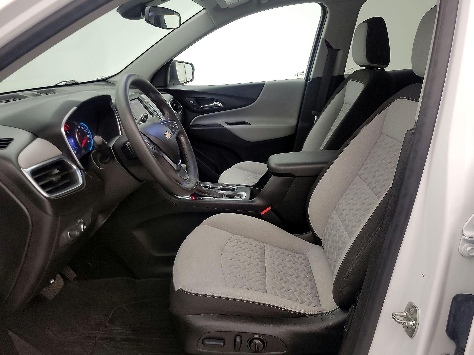 Thumbnail: 2022 Chevrolet Equinox - 11