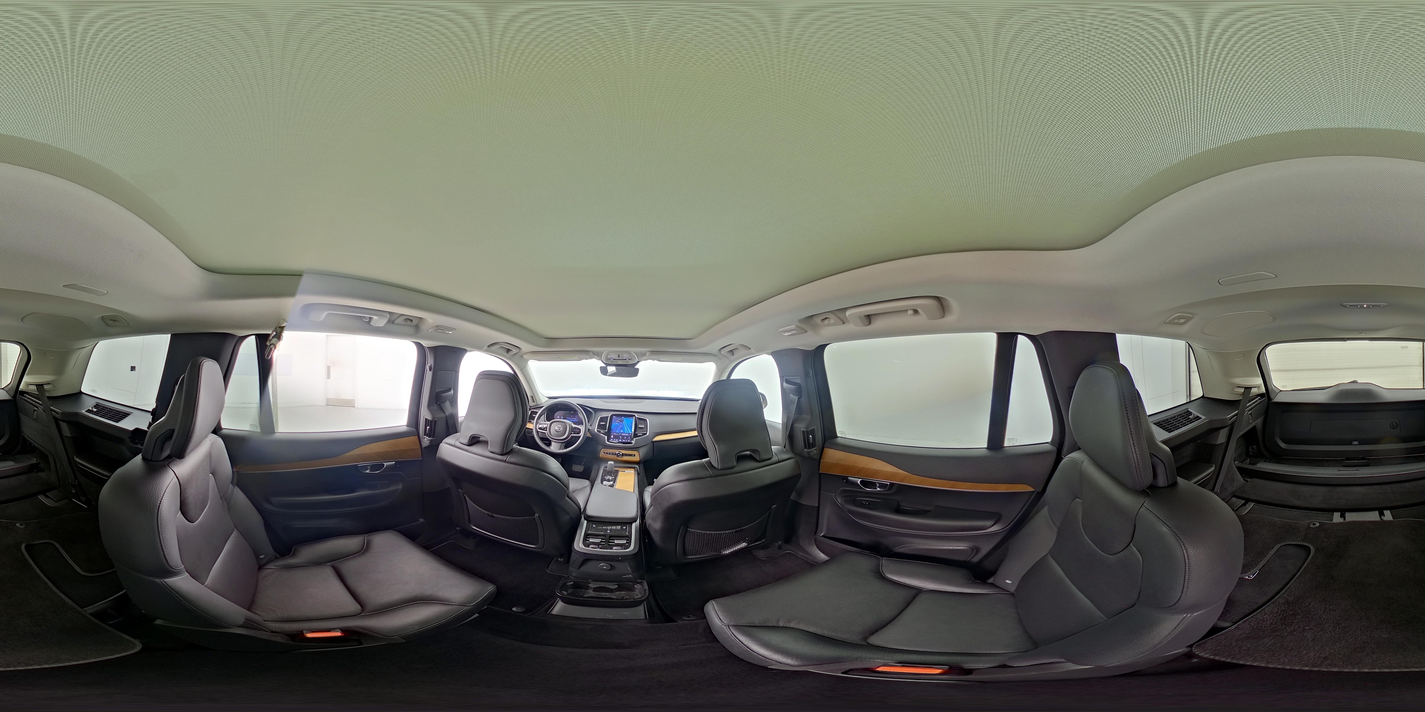 2023 Volvo XC90 Plus - Photo 29