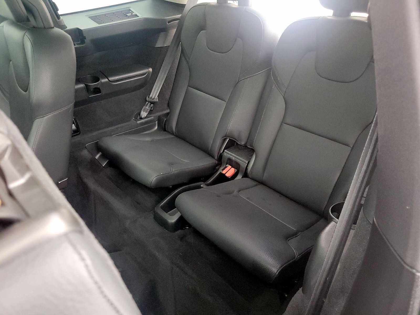 2023 Volvo XC90 Plus - Photo 23