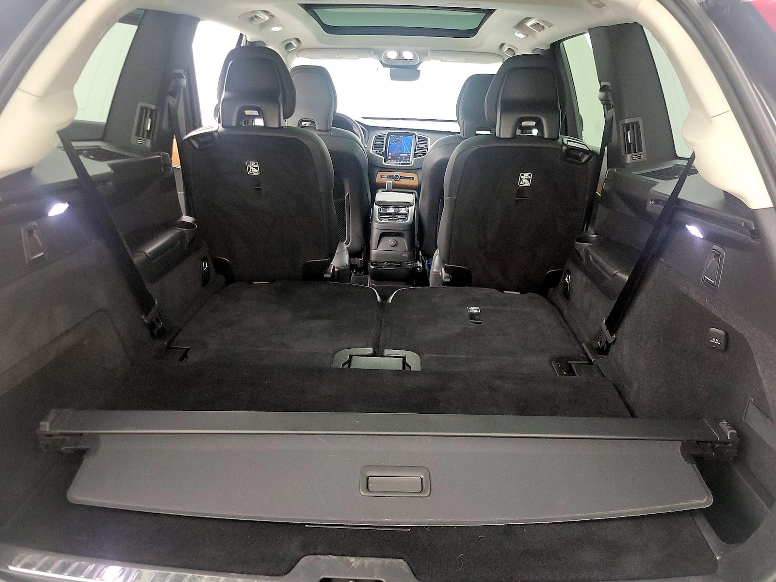 2023 Volvo XC90 Plus - Photo 25