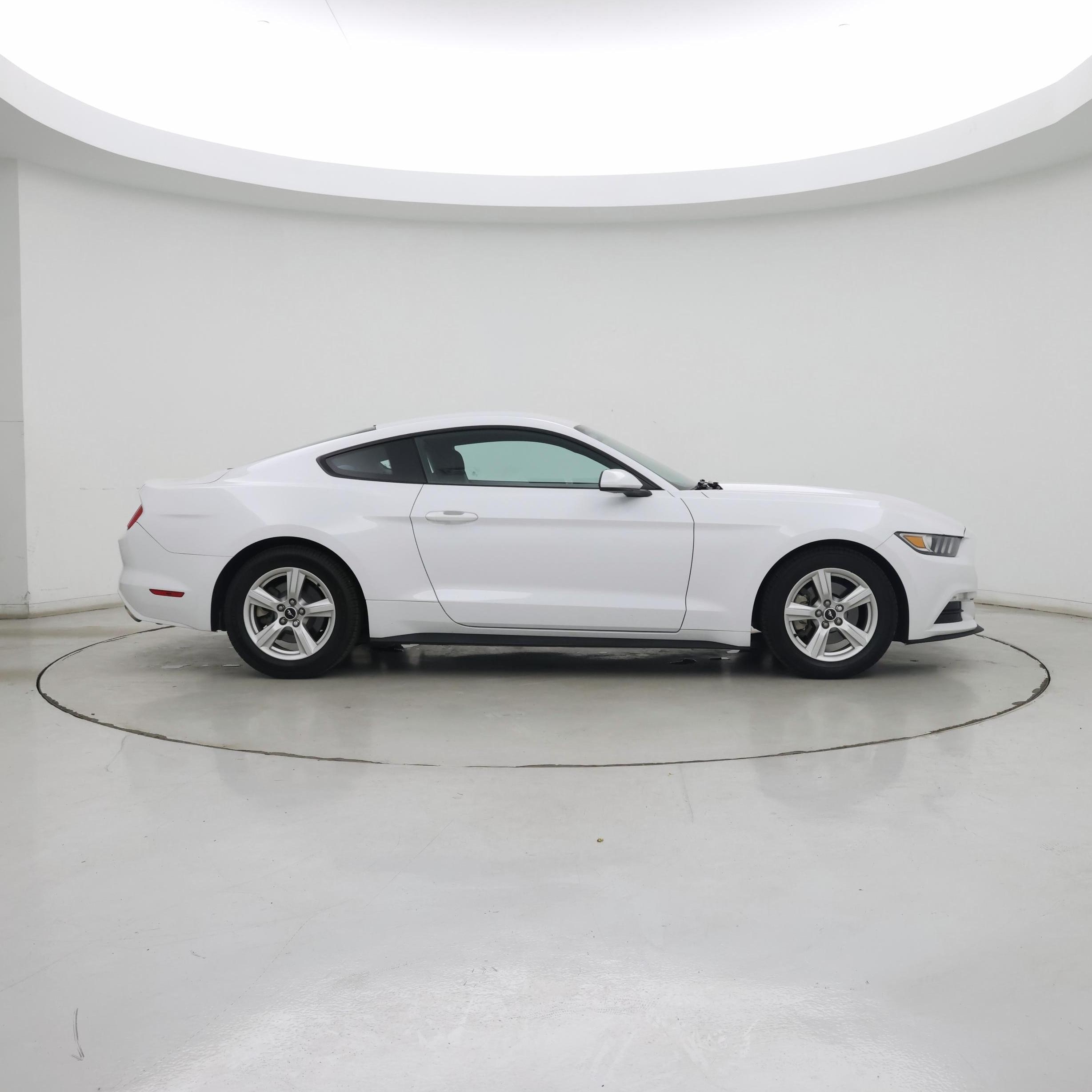 Thumbnail: 2017 Ford Mustang - 7