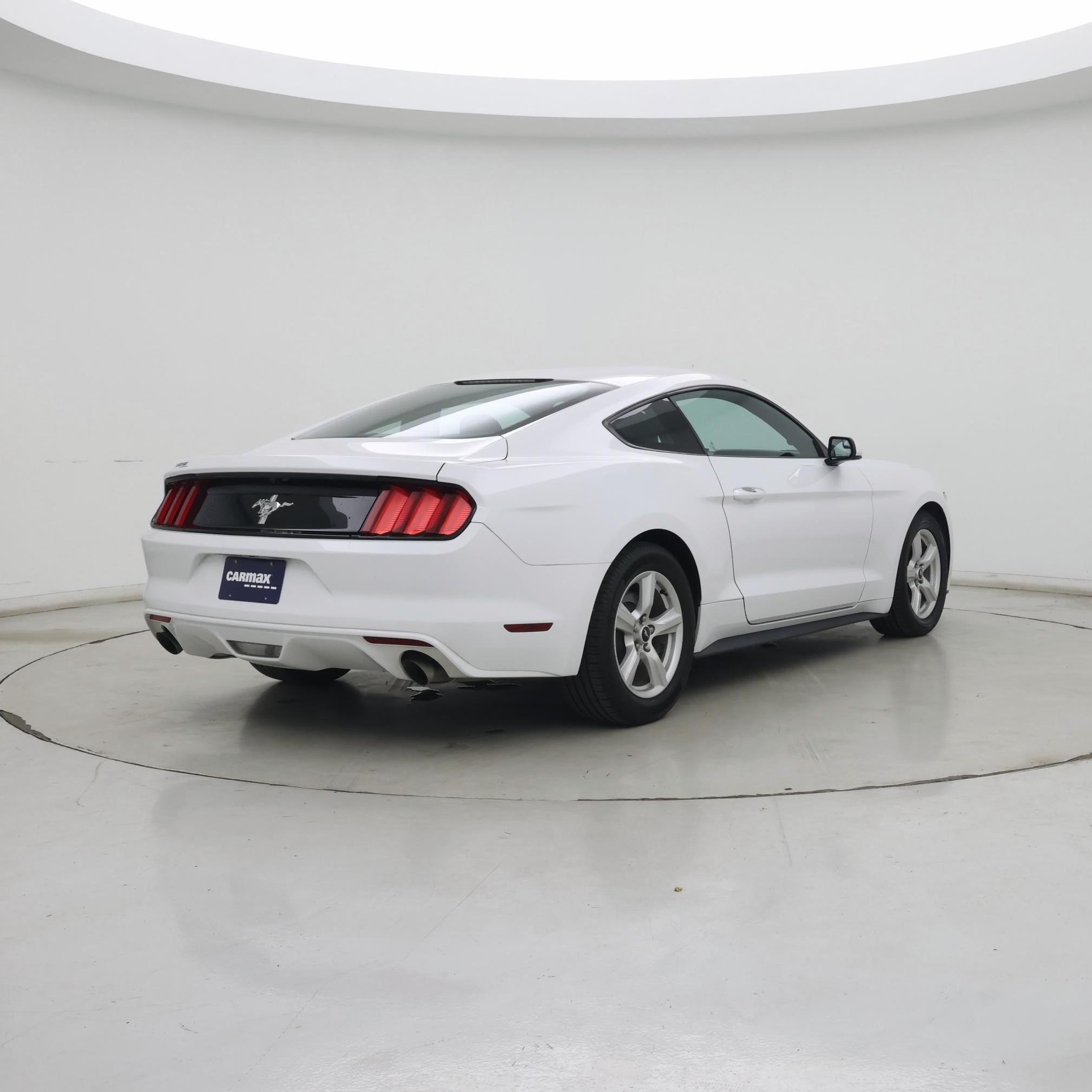 Thumbnail: 2017 Ford Mustang - 8