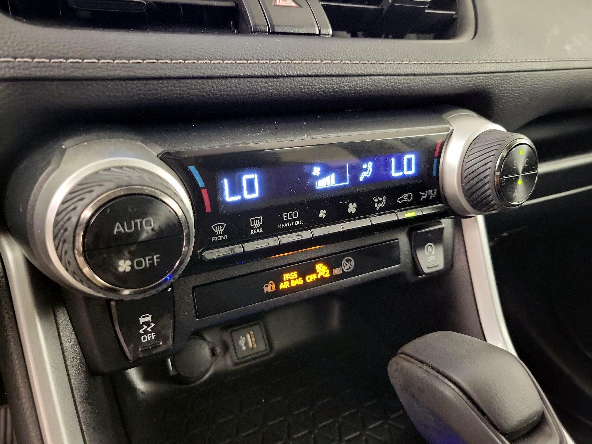 Thumbnail: 2024 Toyota RAV4 - 14