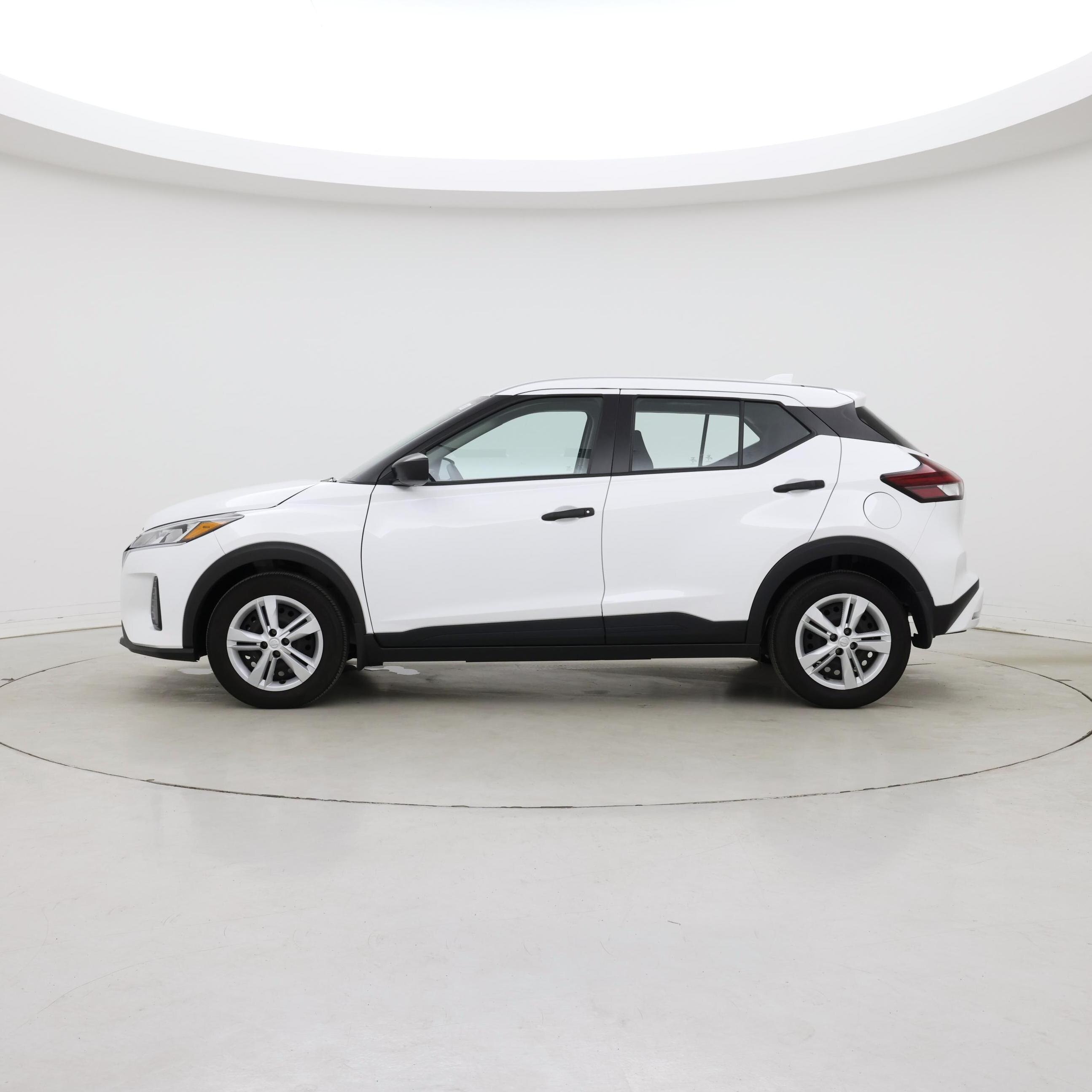 Thumbnail: 2024 Nissan Kicks - 3