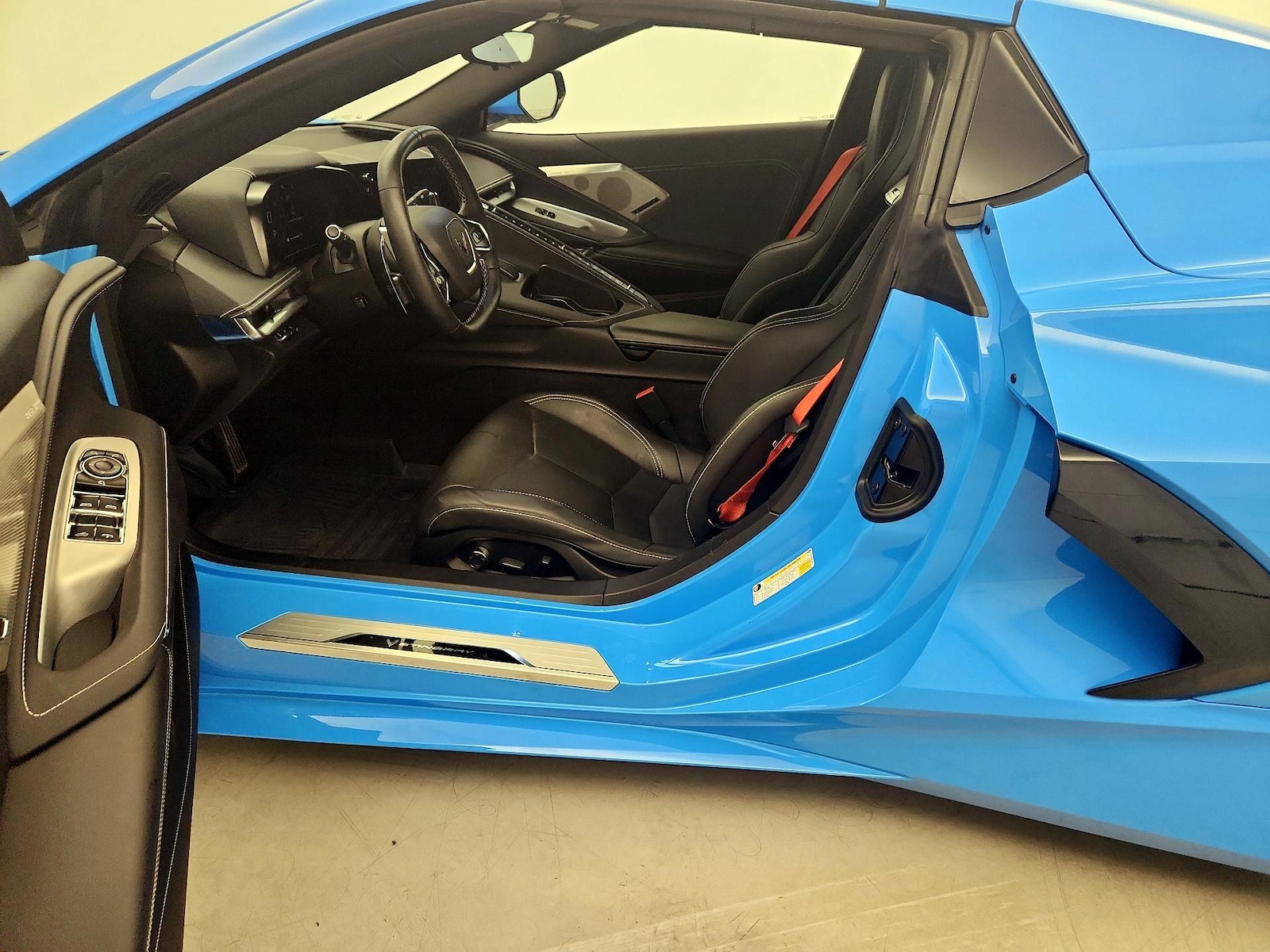 2024 Chevrolet Corvette 2LT - Photo 12