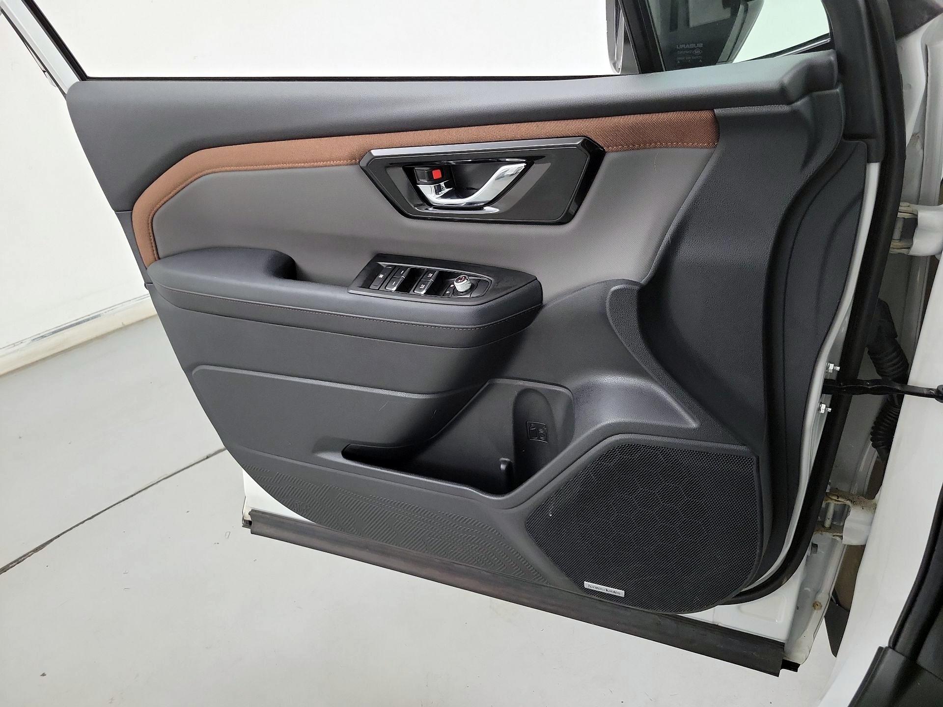 Thumbnail: 2026 Subaru Forester - 12
