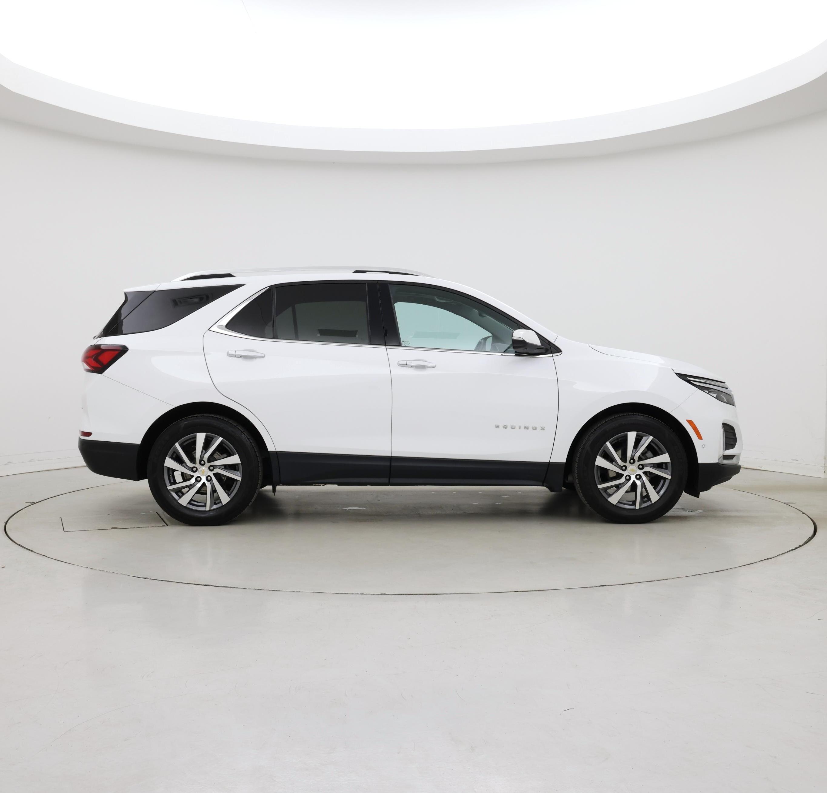 Thumbnail: 2022 Chevrolet Equinox - 7