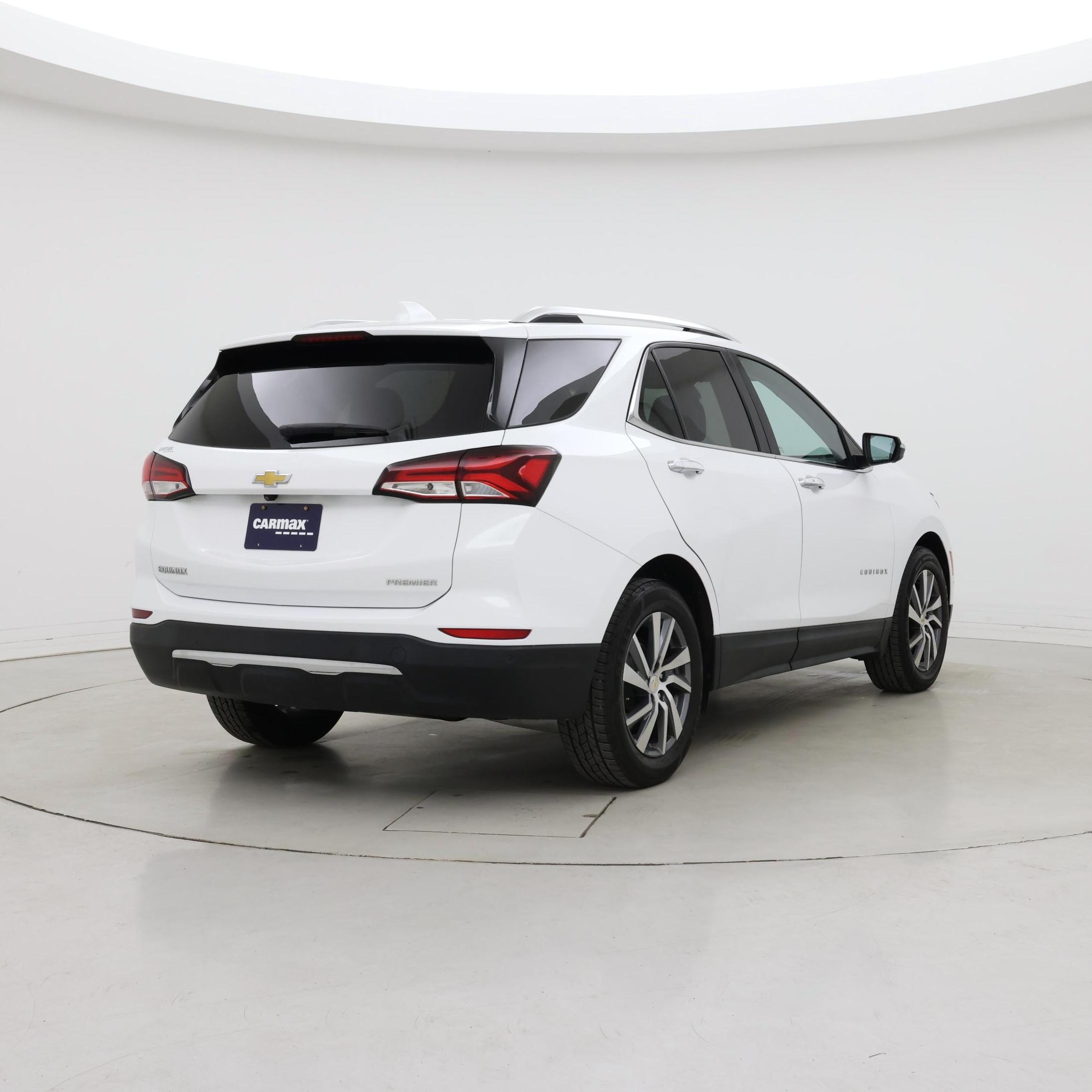 Thumbnail: 2022 Chevrolet Equinox - 8