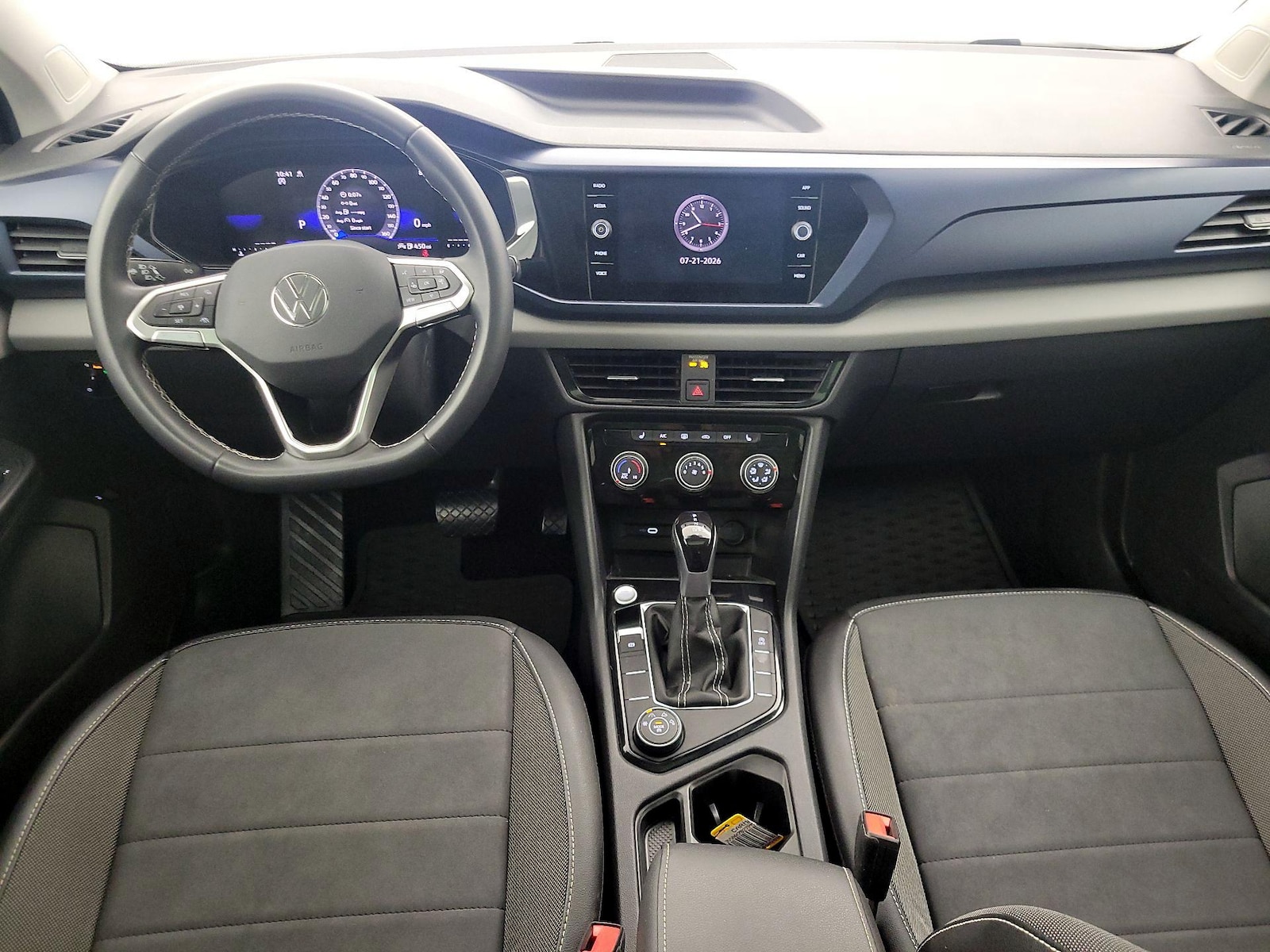 2023 Volkswagen Taos SE - Photo 10