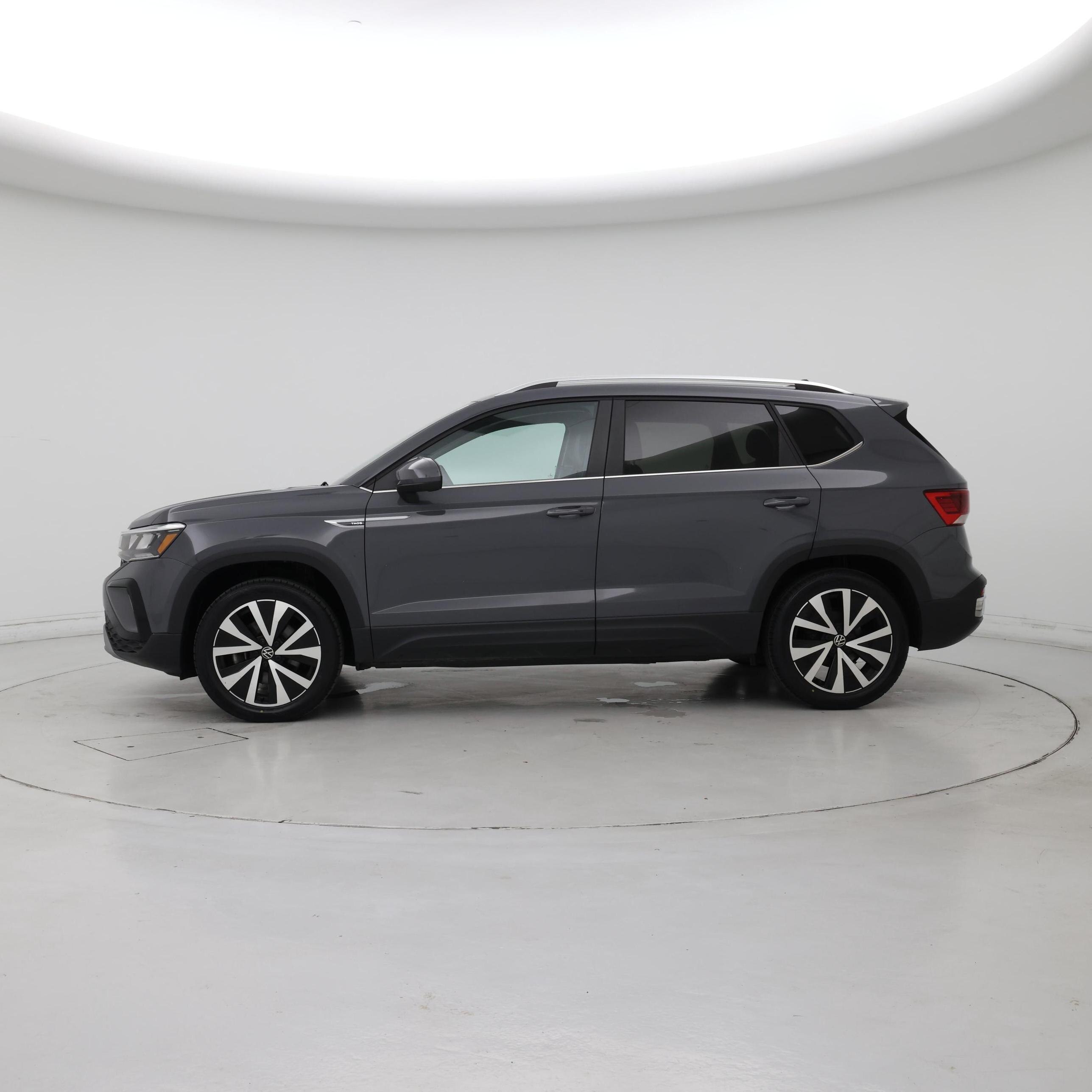 Thumbnail: 2023 Volkswagen Taos - 3