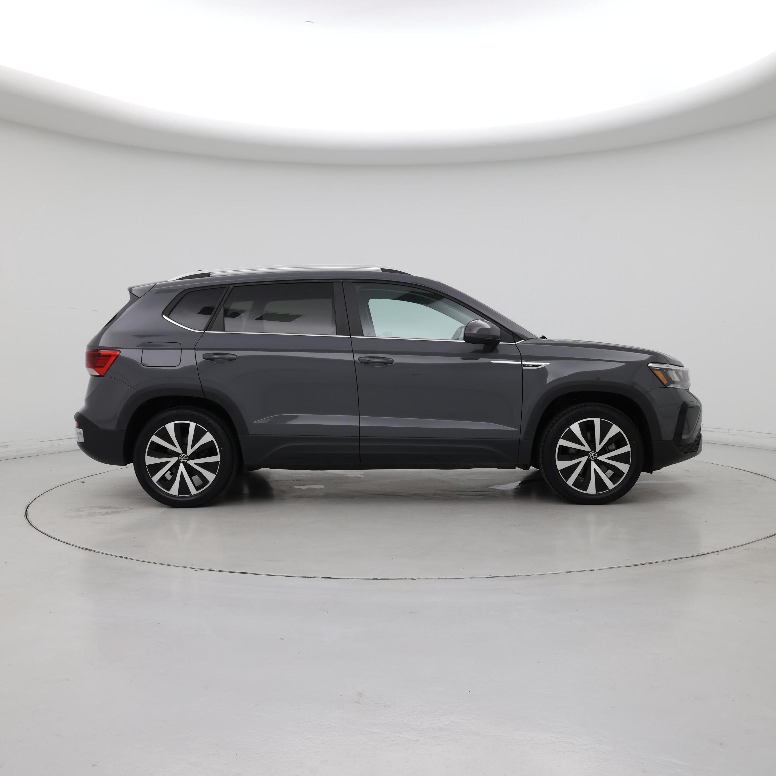 Thumbnail: 2023 Volkswagen Taos - 7