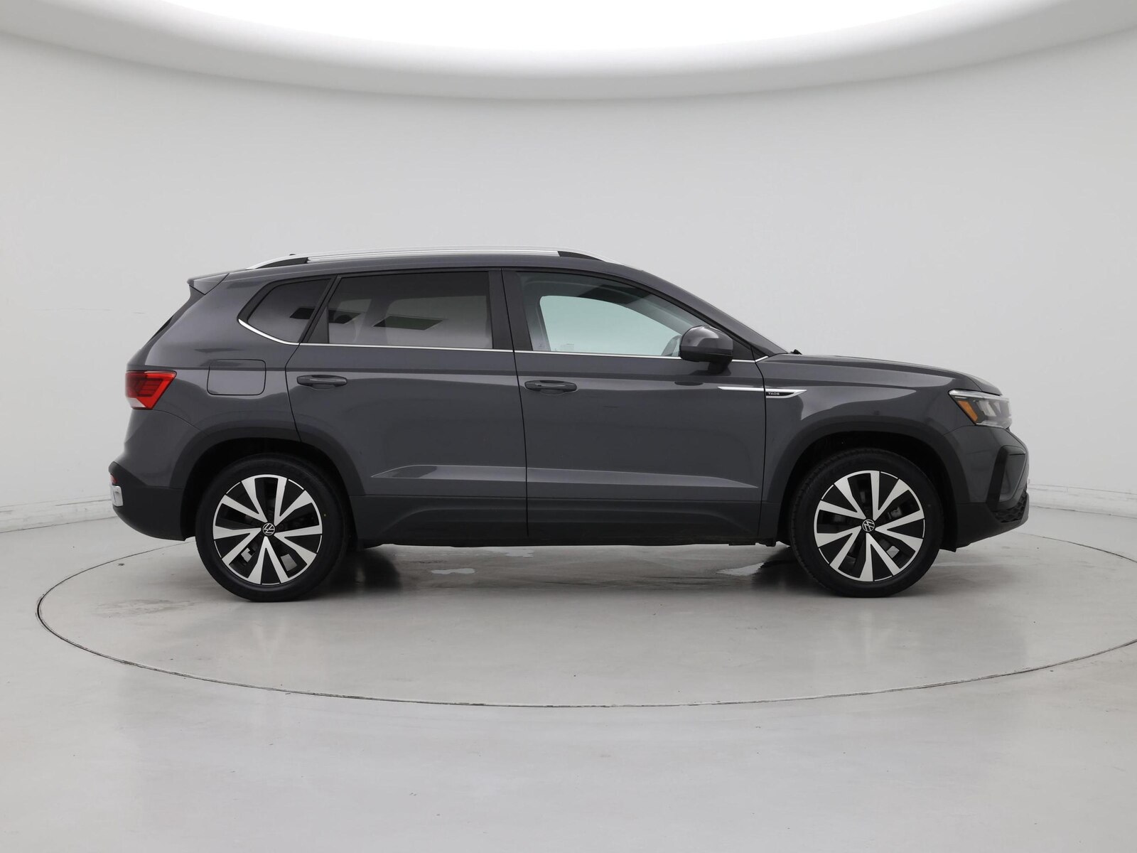 2023 Volkswagen Taos SE - Photo 8